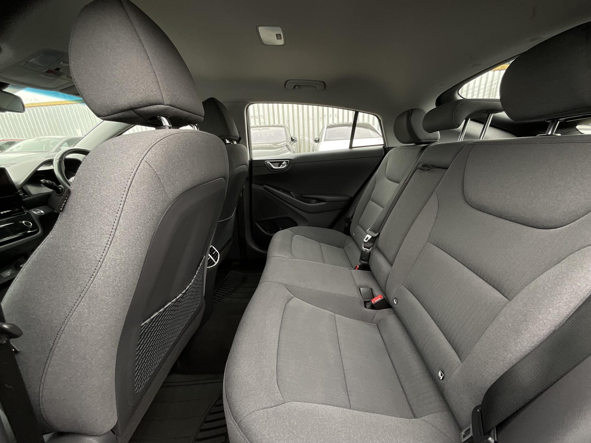 Hyundai Ioniq view 15
