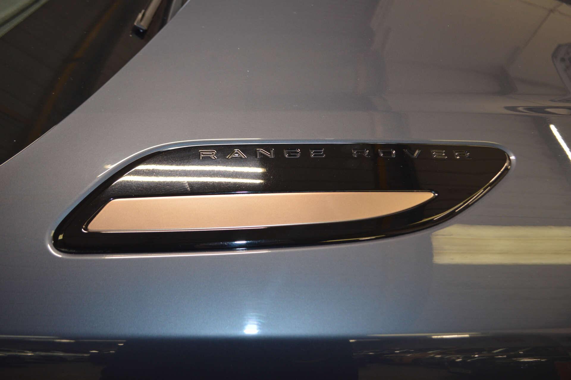 Land Rover Range Rover Velar view 46