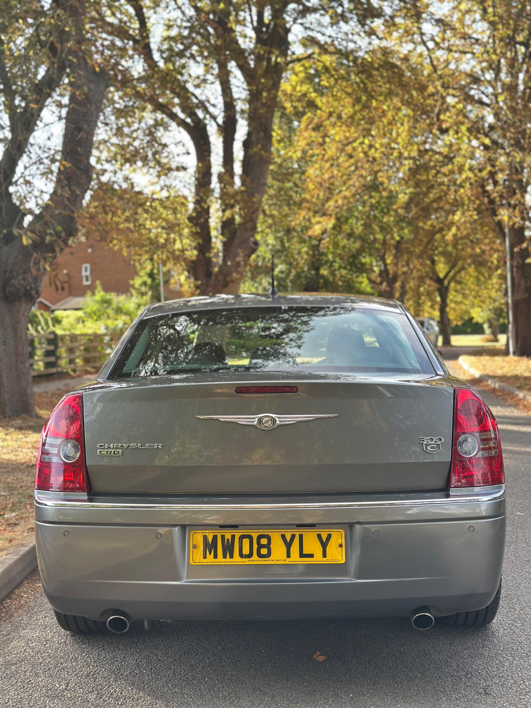 2008 Chrysler 300C image 6