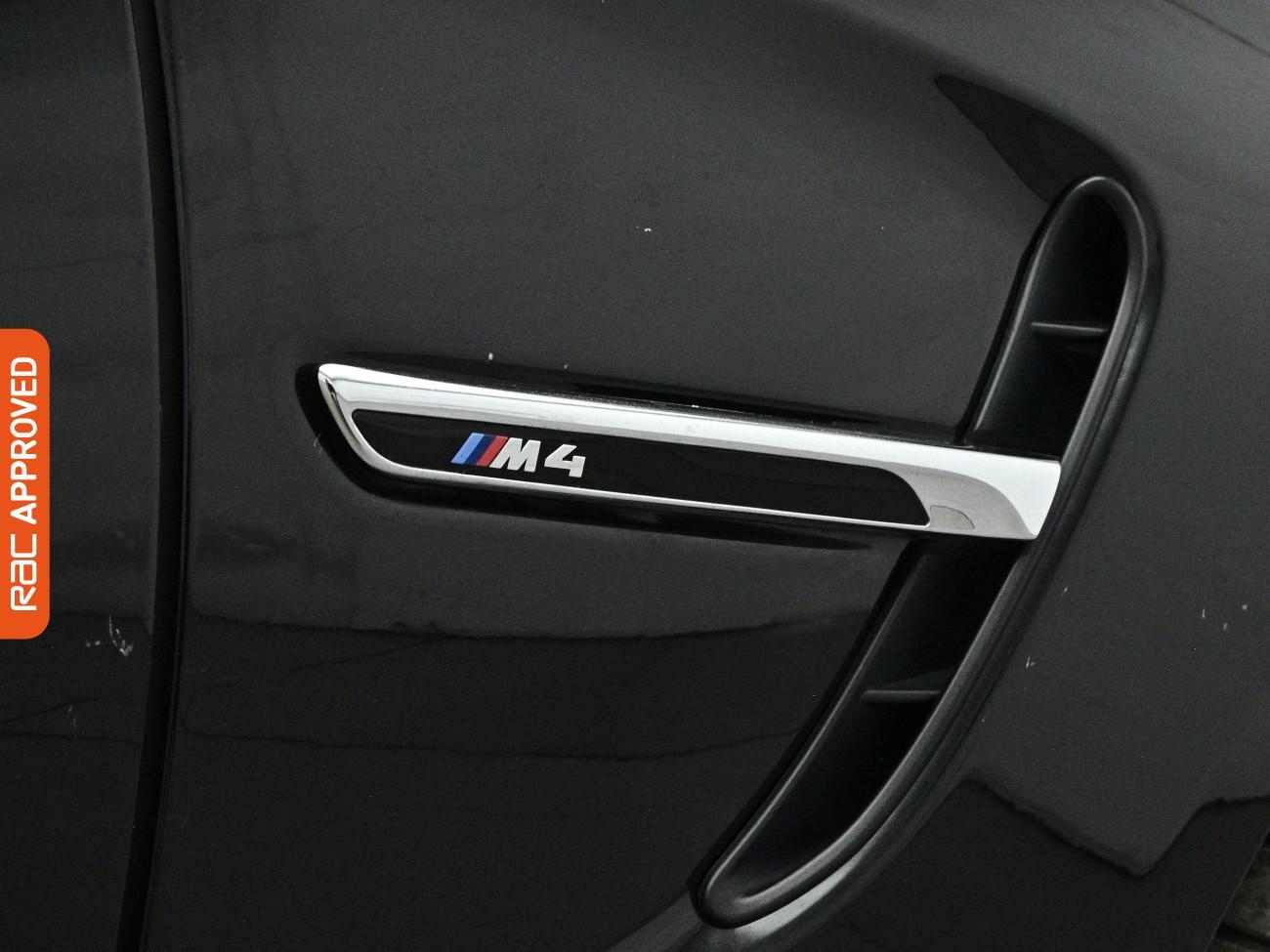 BMW M4 view 14