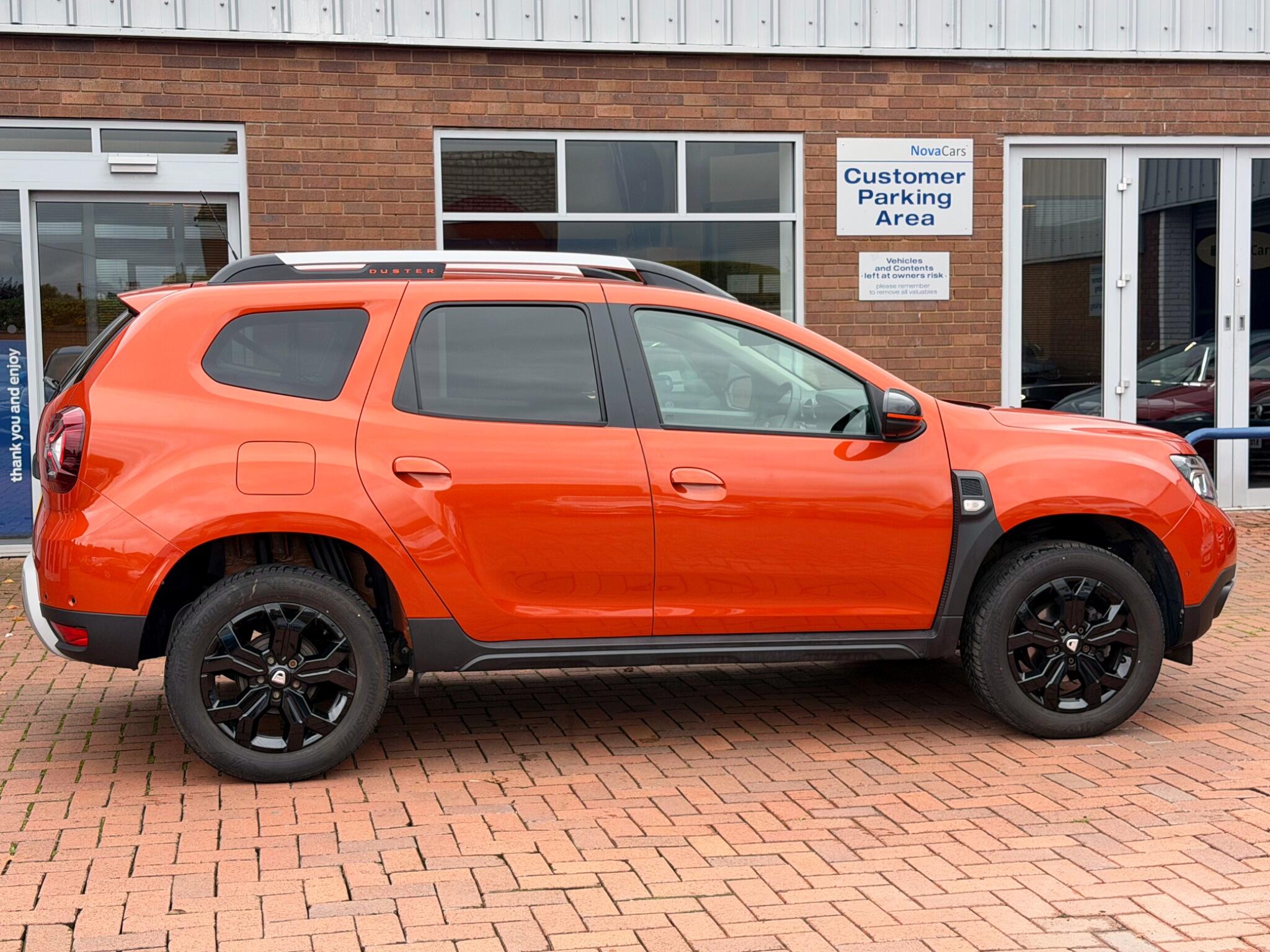 Dacia Duster view 16