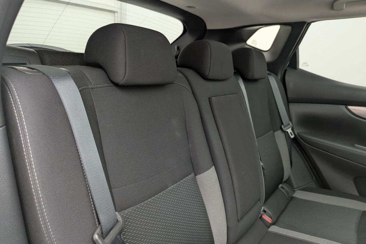 Nissan Qashqai view 17