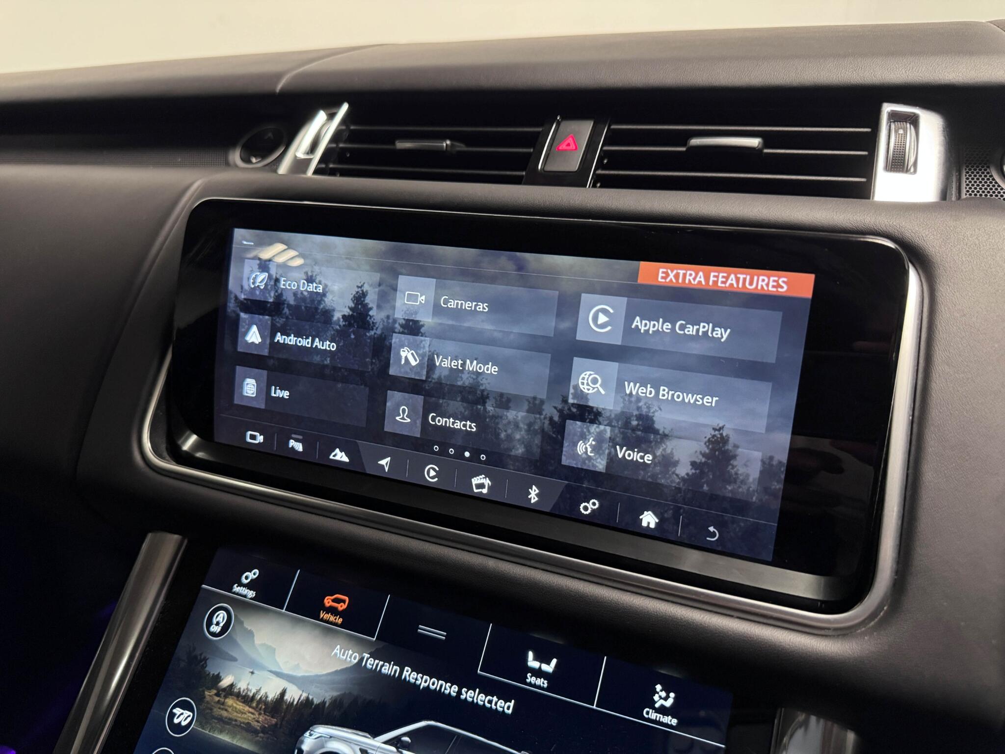 Land Rover Range Rover Sport view 12