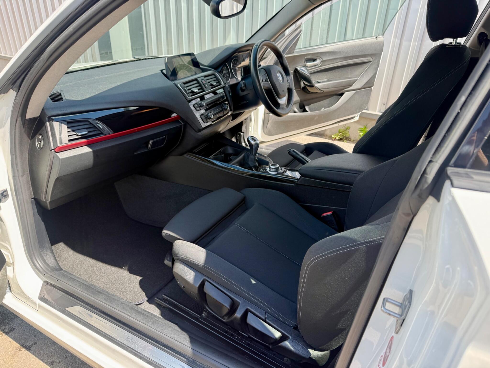 BMW 2 Series view 17