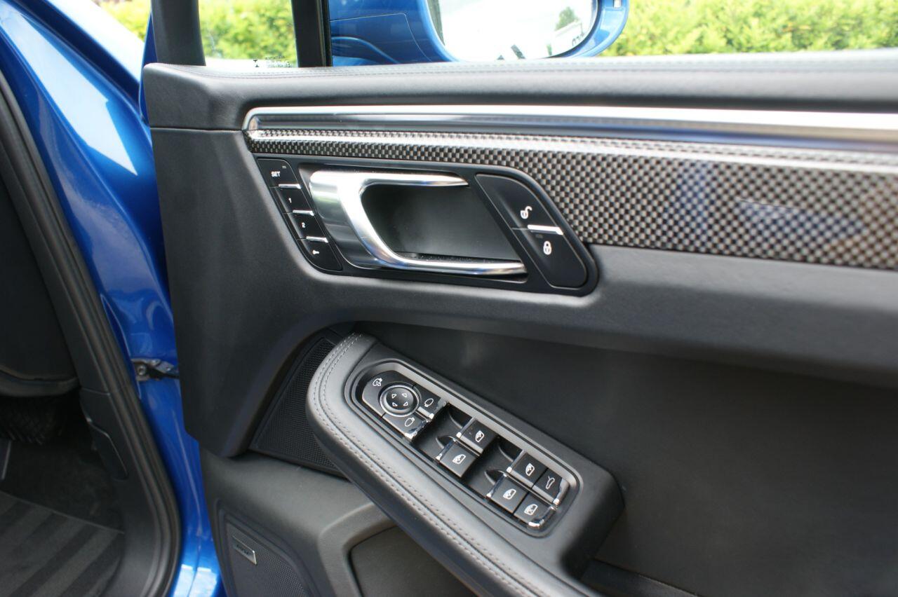 Porsche Macan view 52