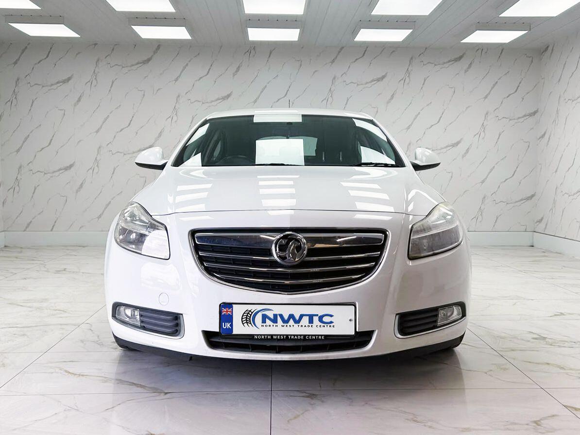 Vauxhall Insignia view 4