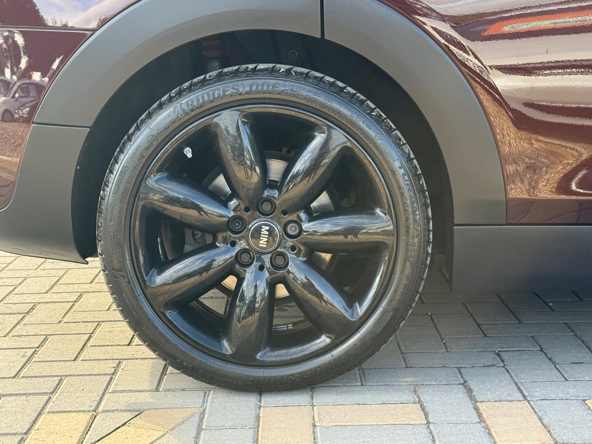 Mini Clubman view 13