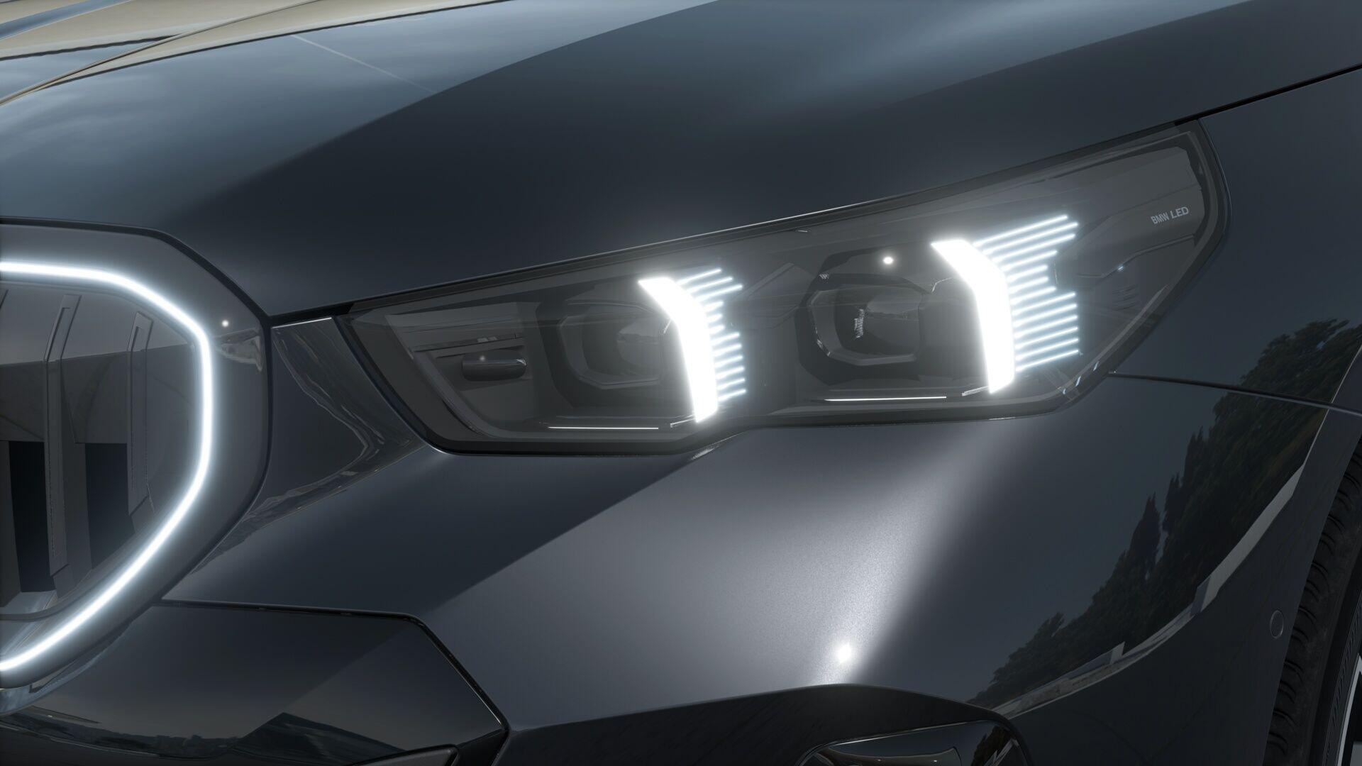 BMW 5 Series view 9