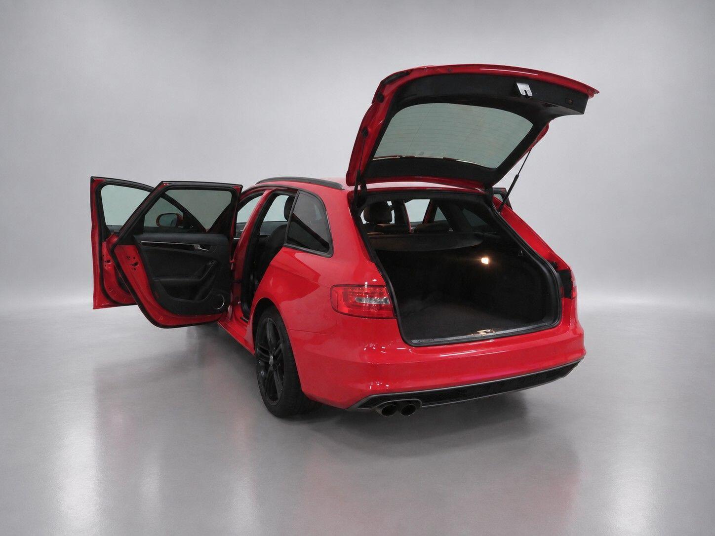 Audi A4 view 20