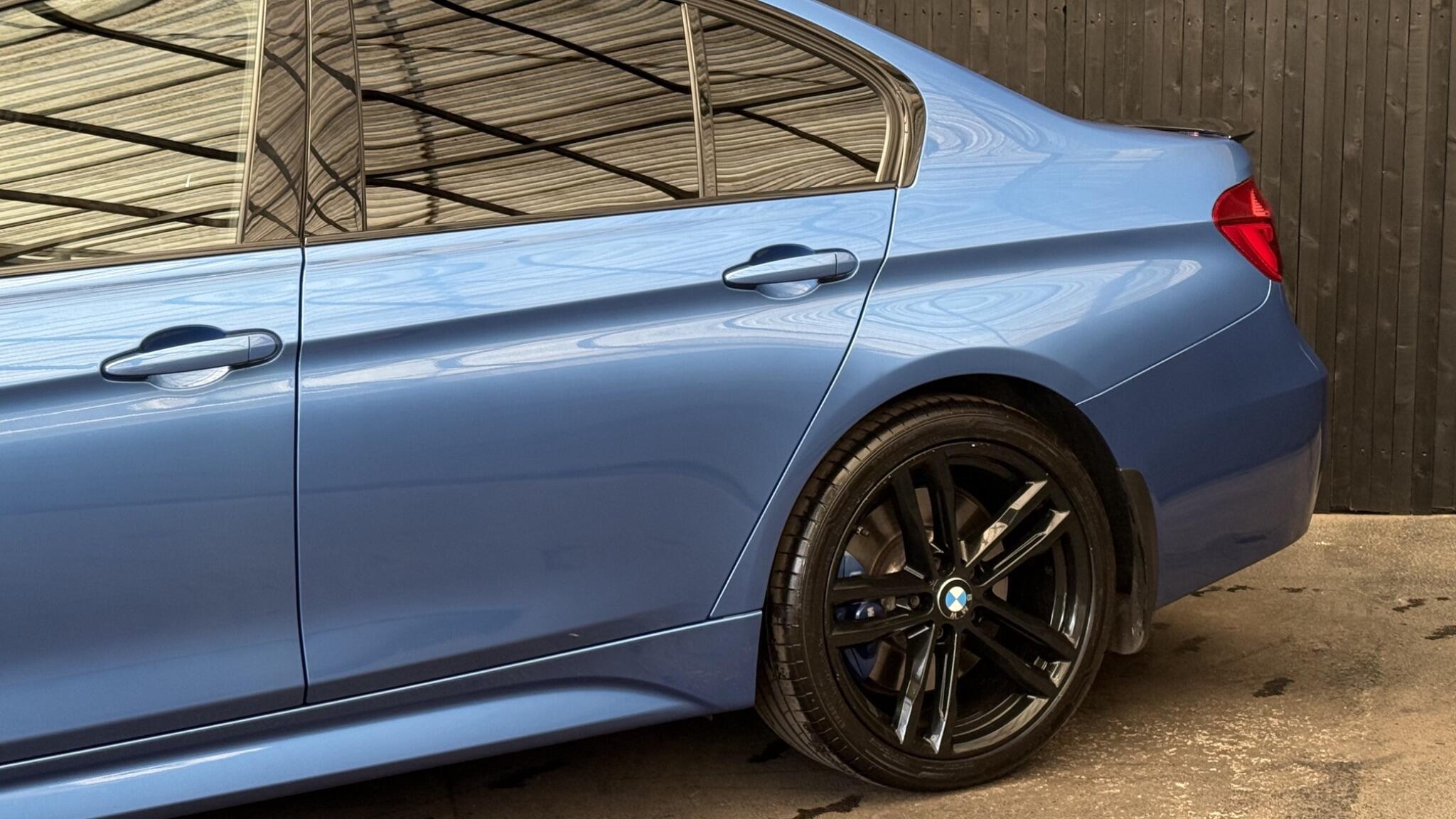 BMW 3 Series view 12