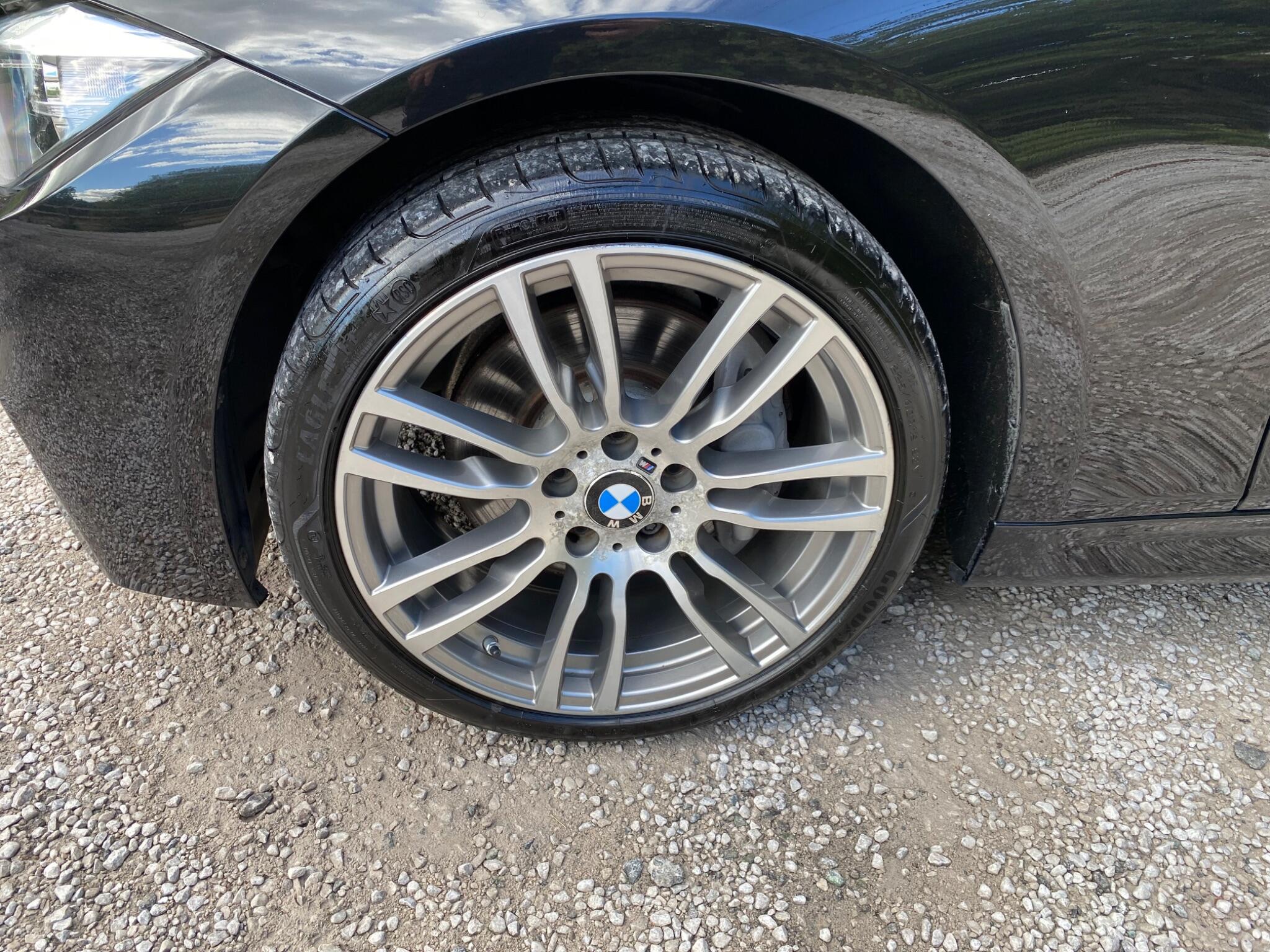 BMW 3 Series view 36