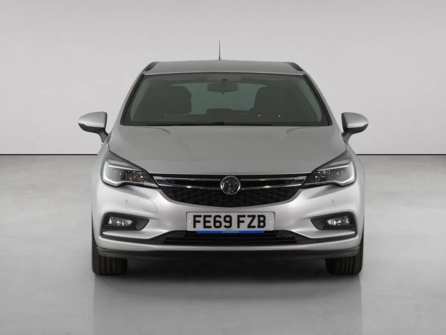 Vauxhall Astra view 5
