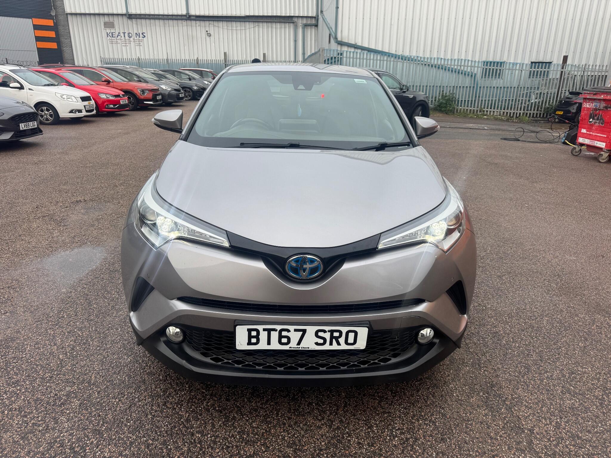 Toyota C-HR view 5