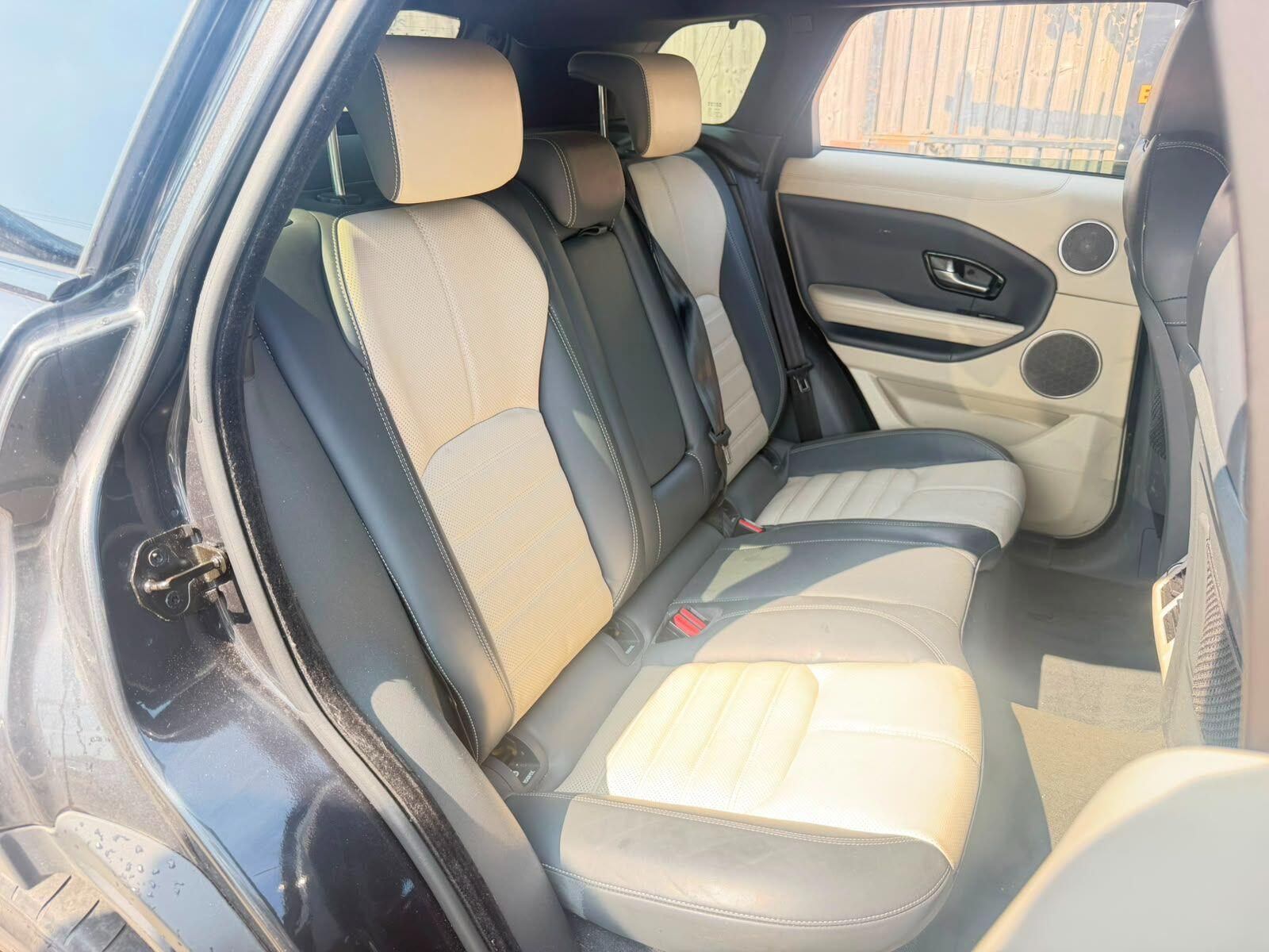 Land Rover Range Rover Evoque view 16