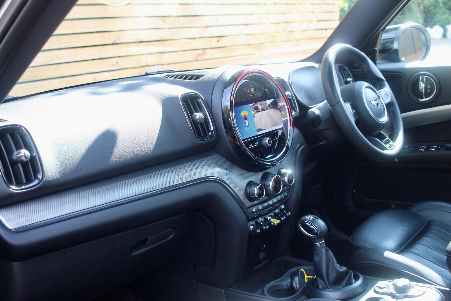 Mini Countryman view 13