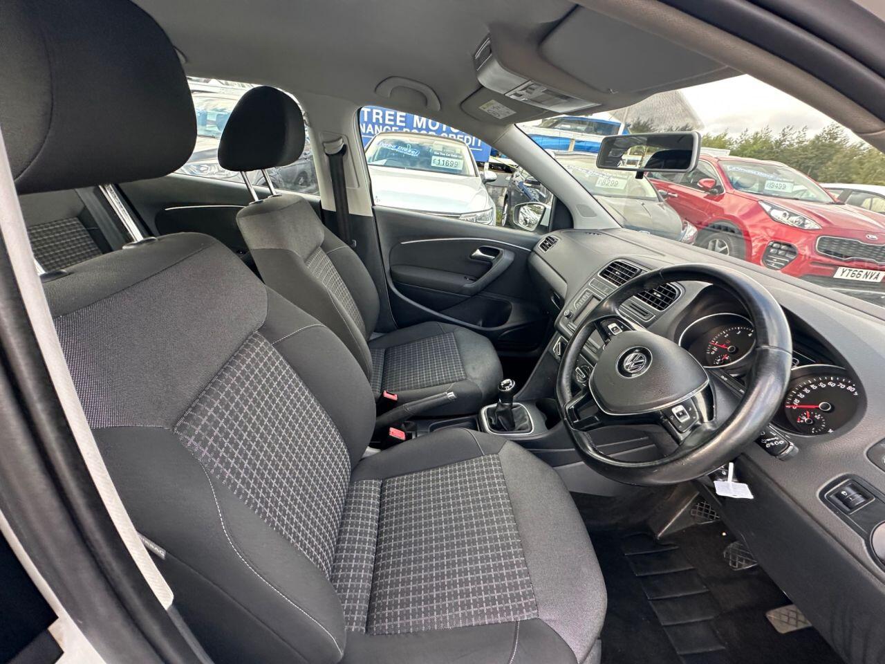 Volkswagen Polo view 12