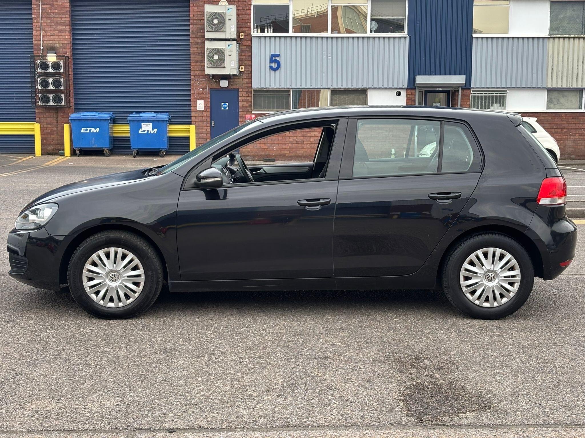 Volkswagen Golf view 14