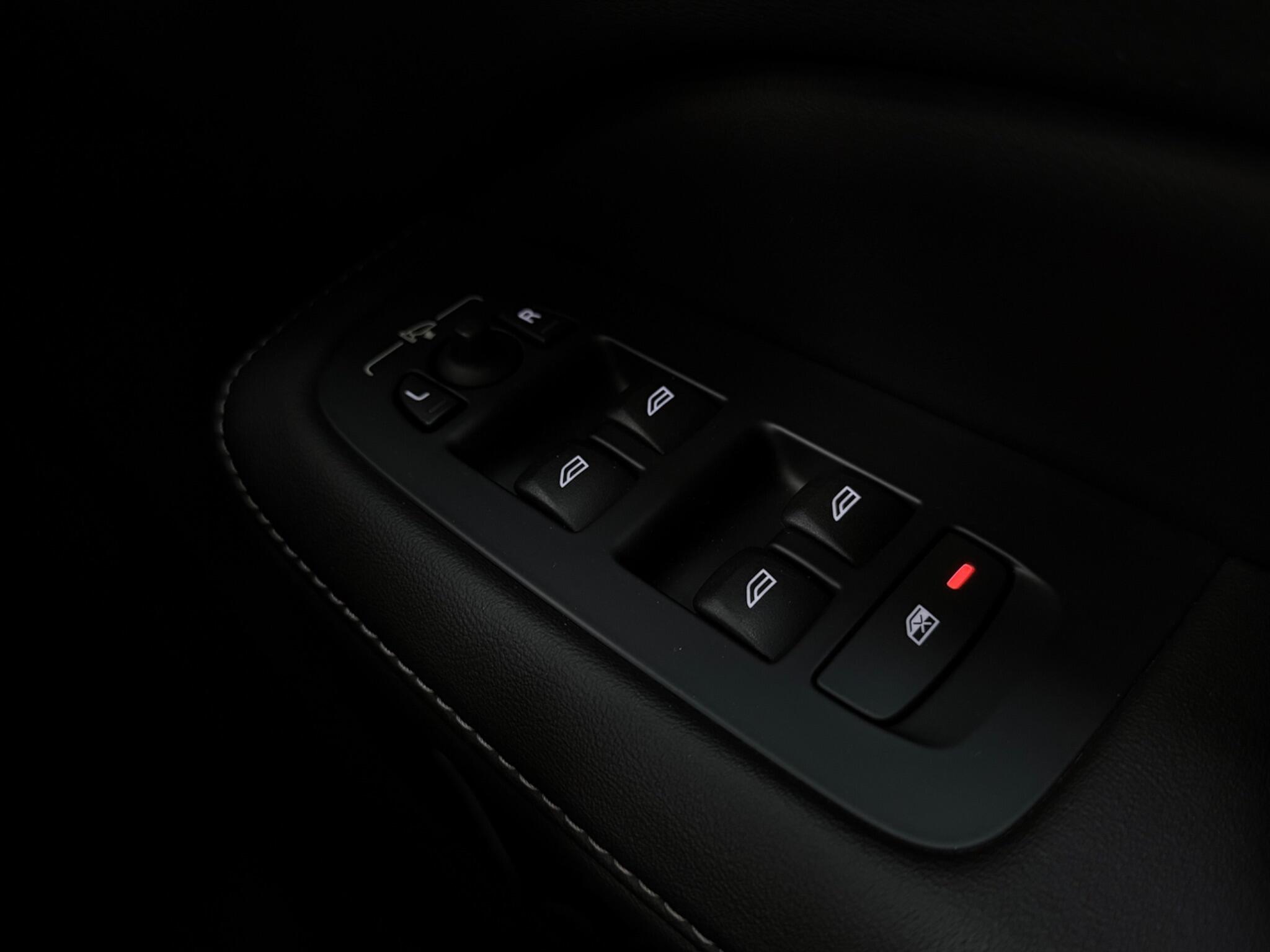Volvo S60 view 20