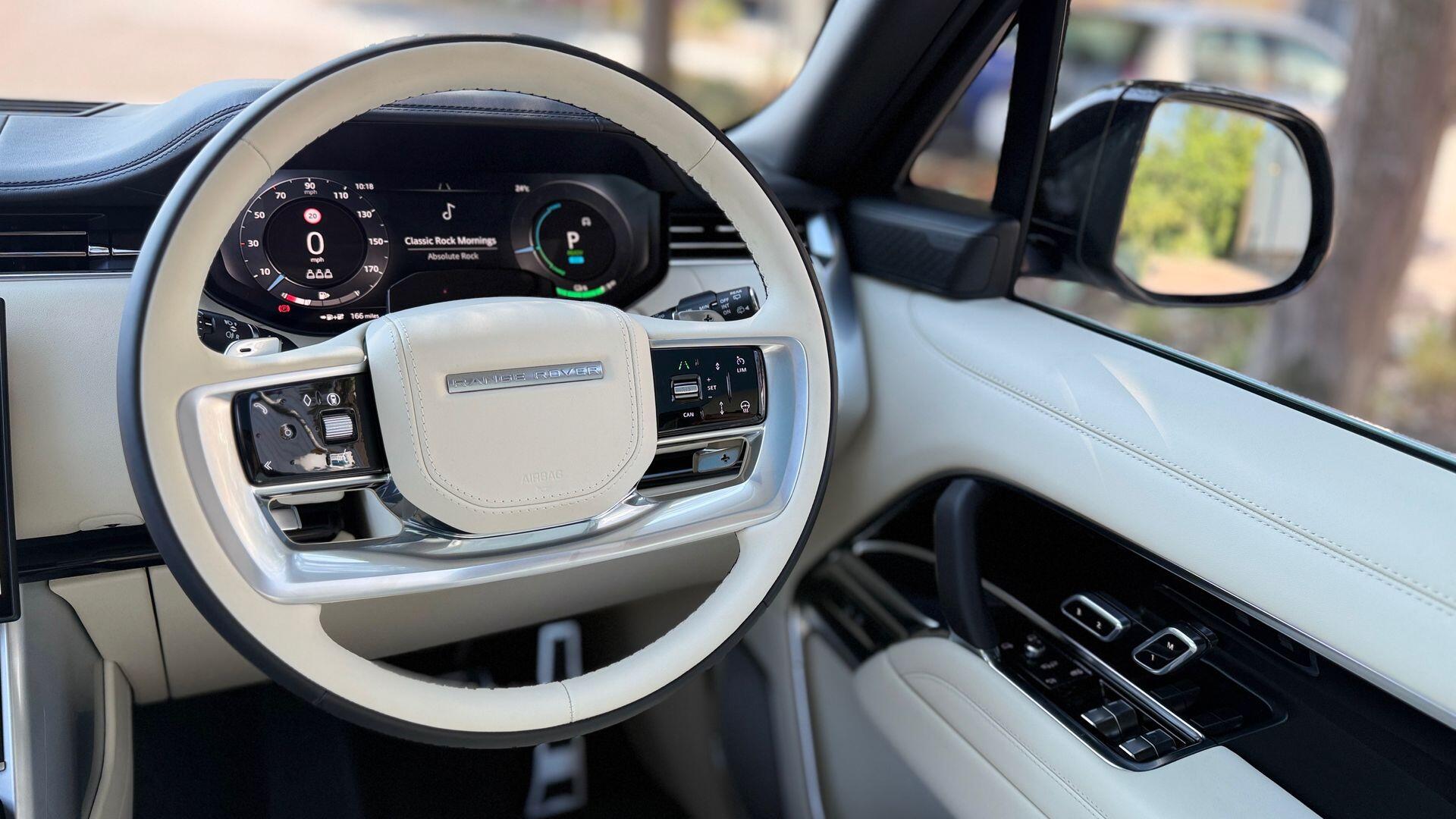 Land Rover Range Rover view 12