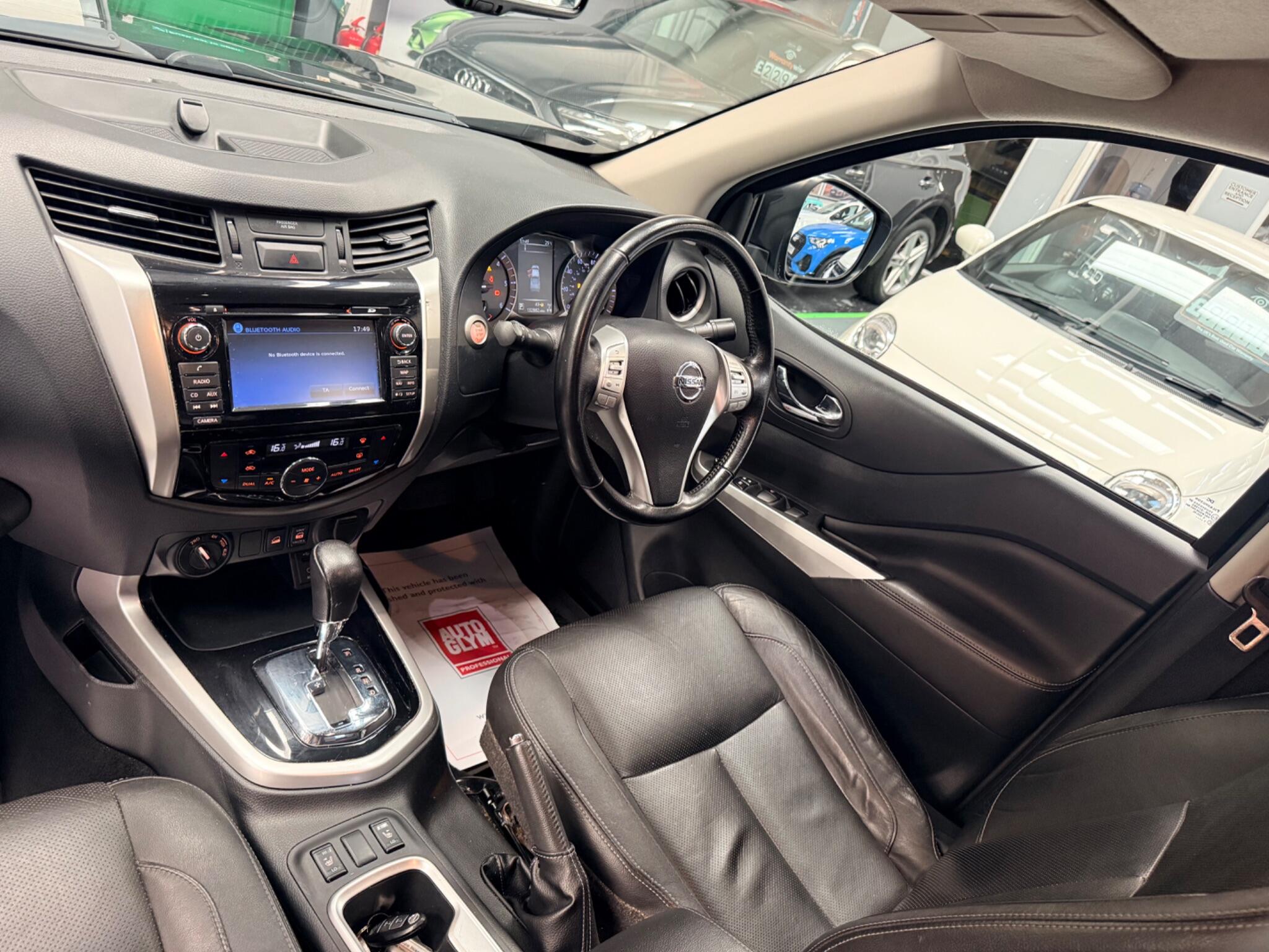 Nissan Navara view 3