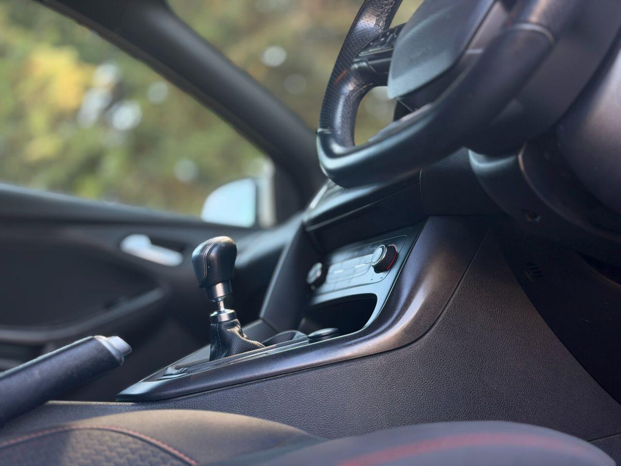 Ford Focus view 73