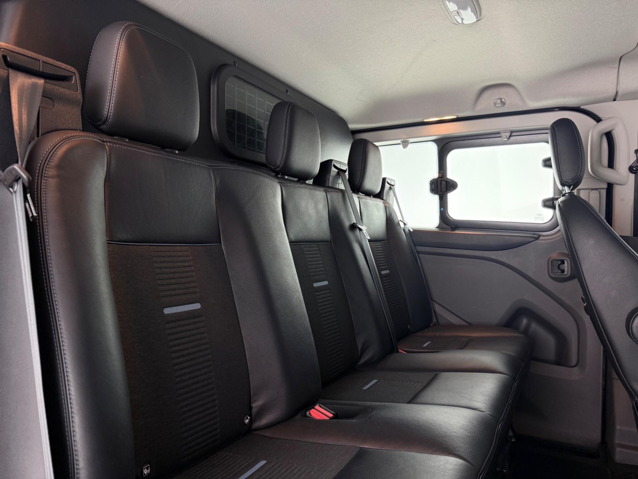 Ford Transit Custom view 30