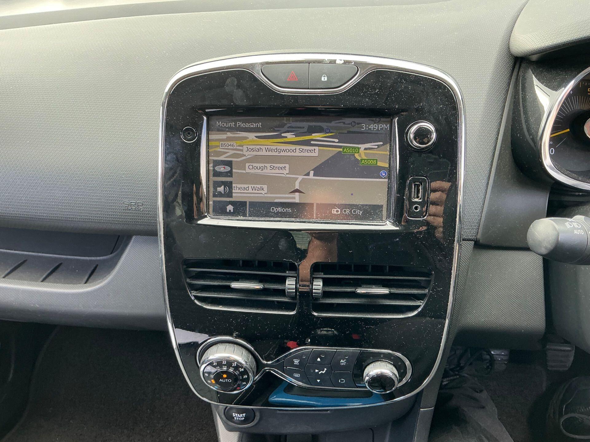 Renault Clio view 7