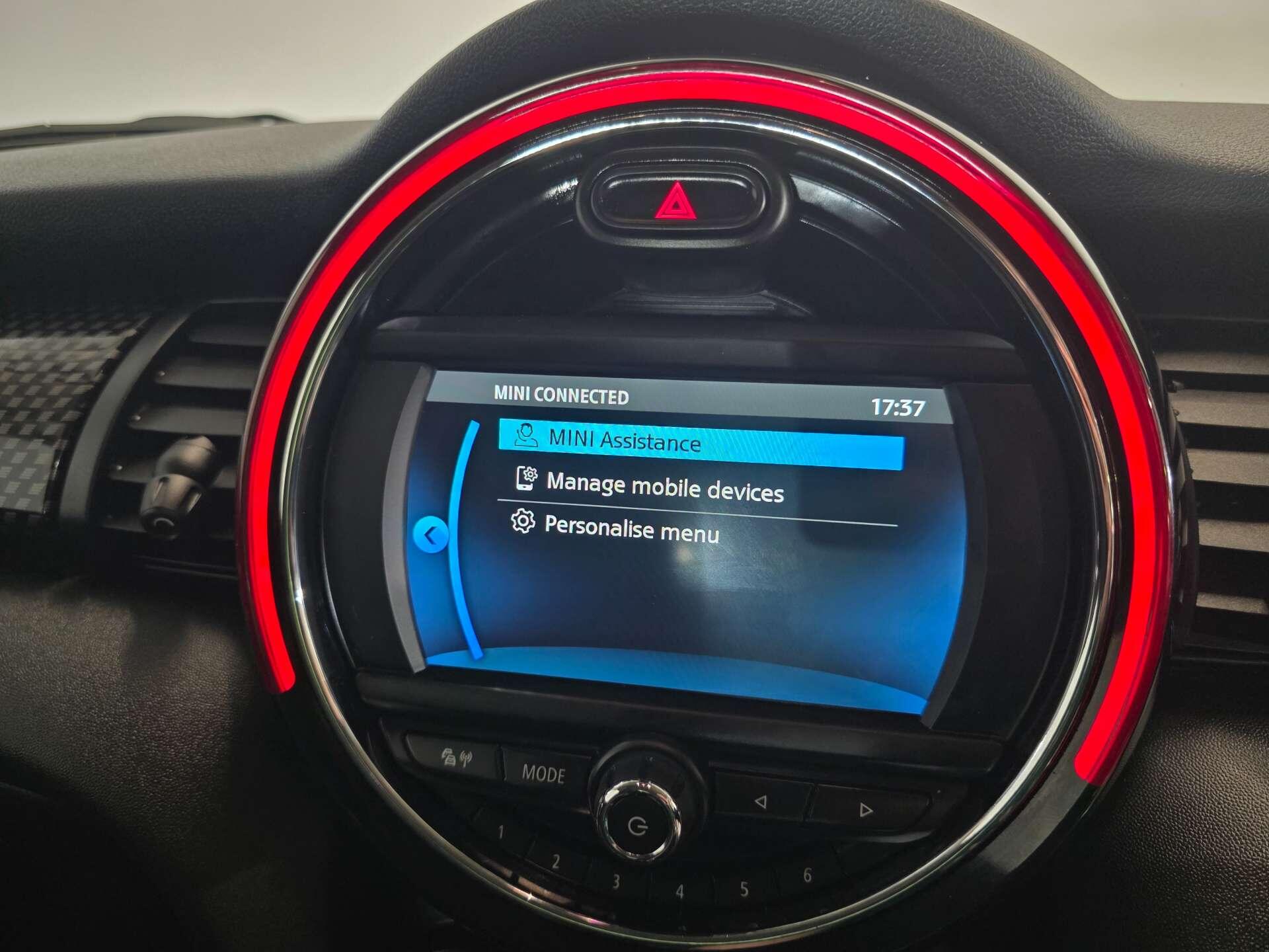 Mini Hatch view 36