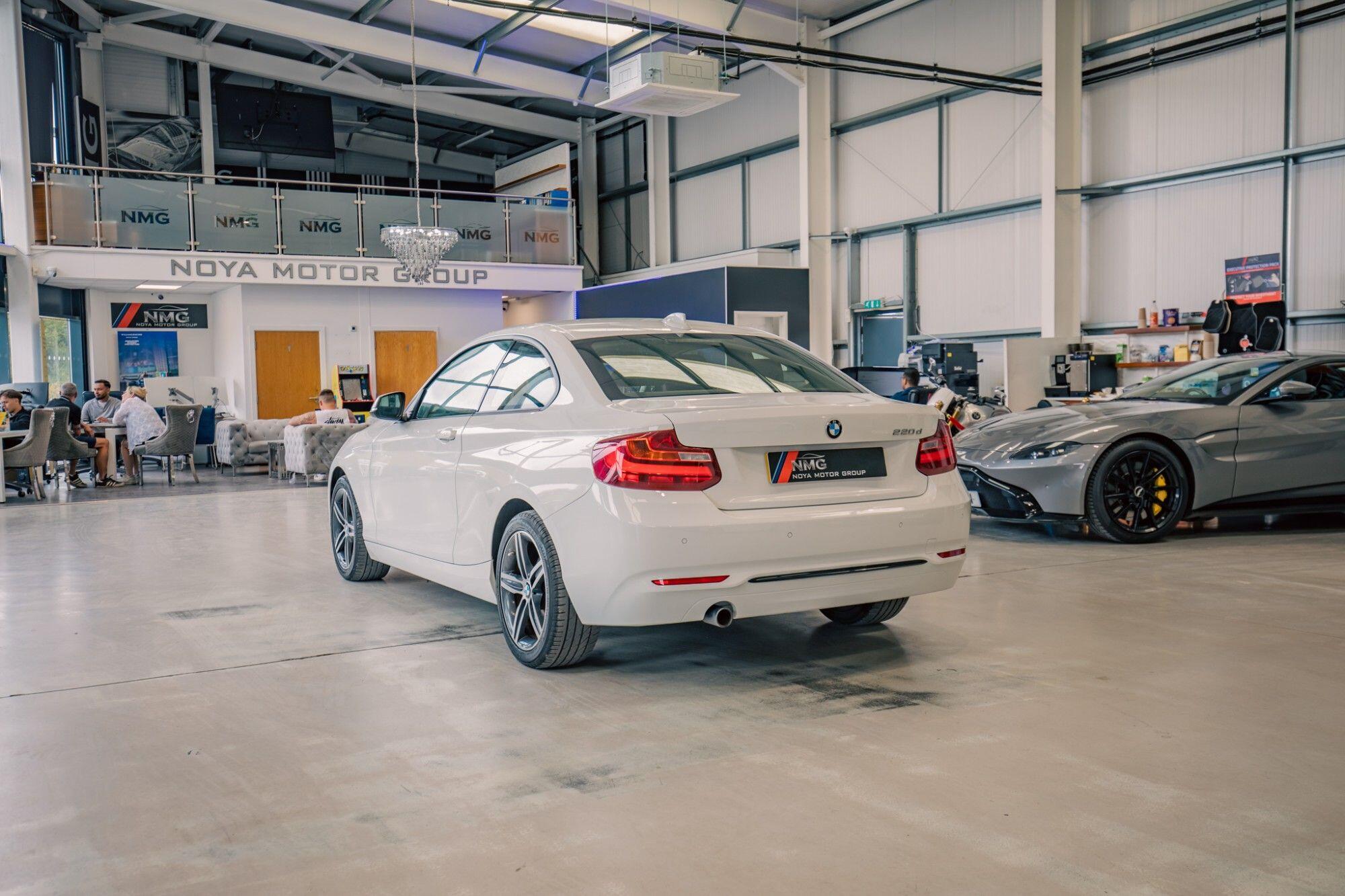 BMW 2 Series view 29
