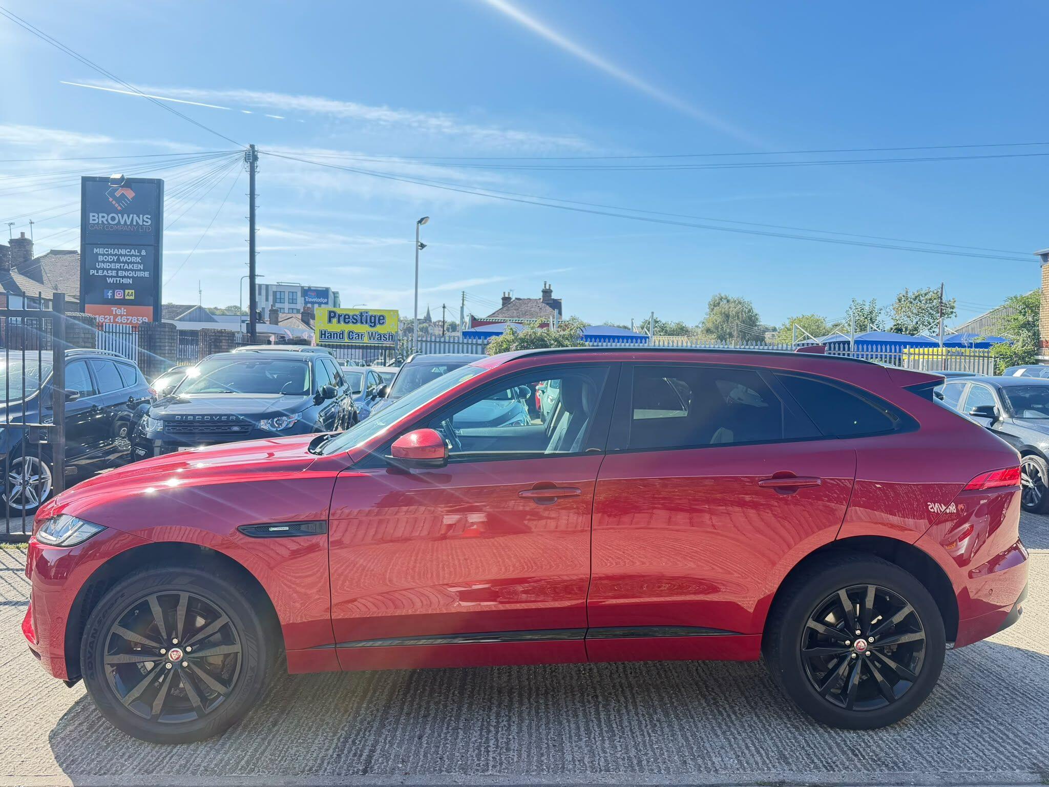 Jaguar F-Pace view 6