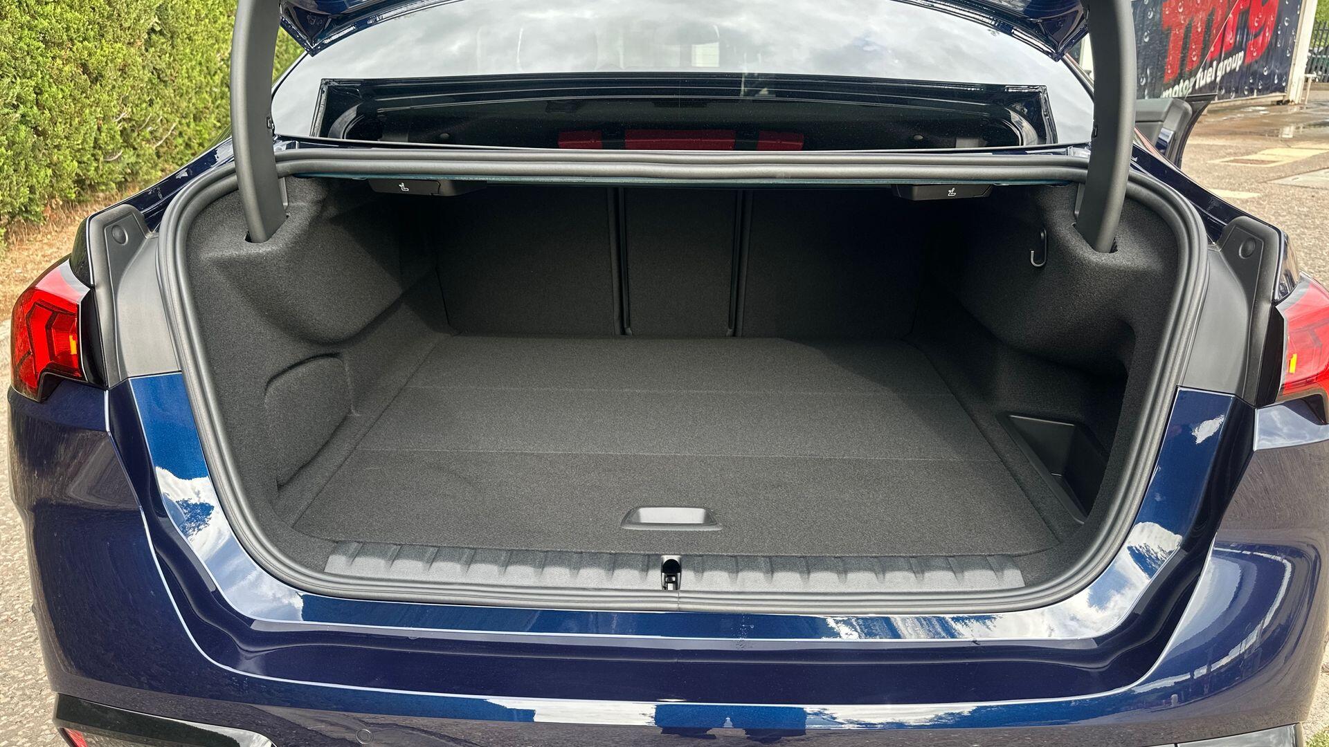 BMW 2 Series view 13