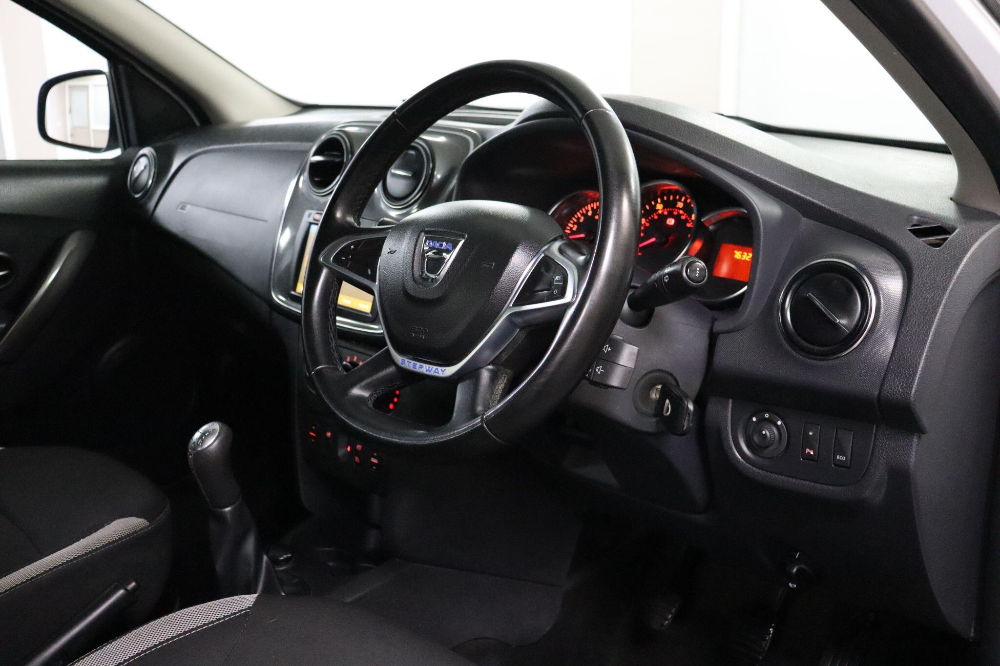 Dacia Sandero Stepway view 5