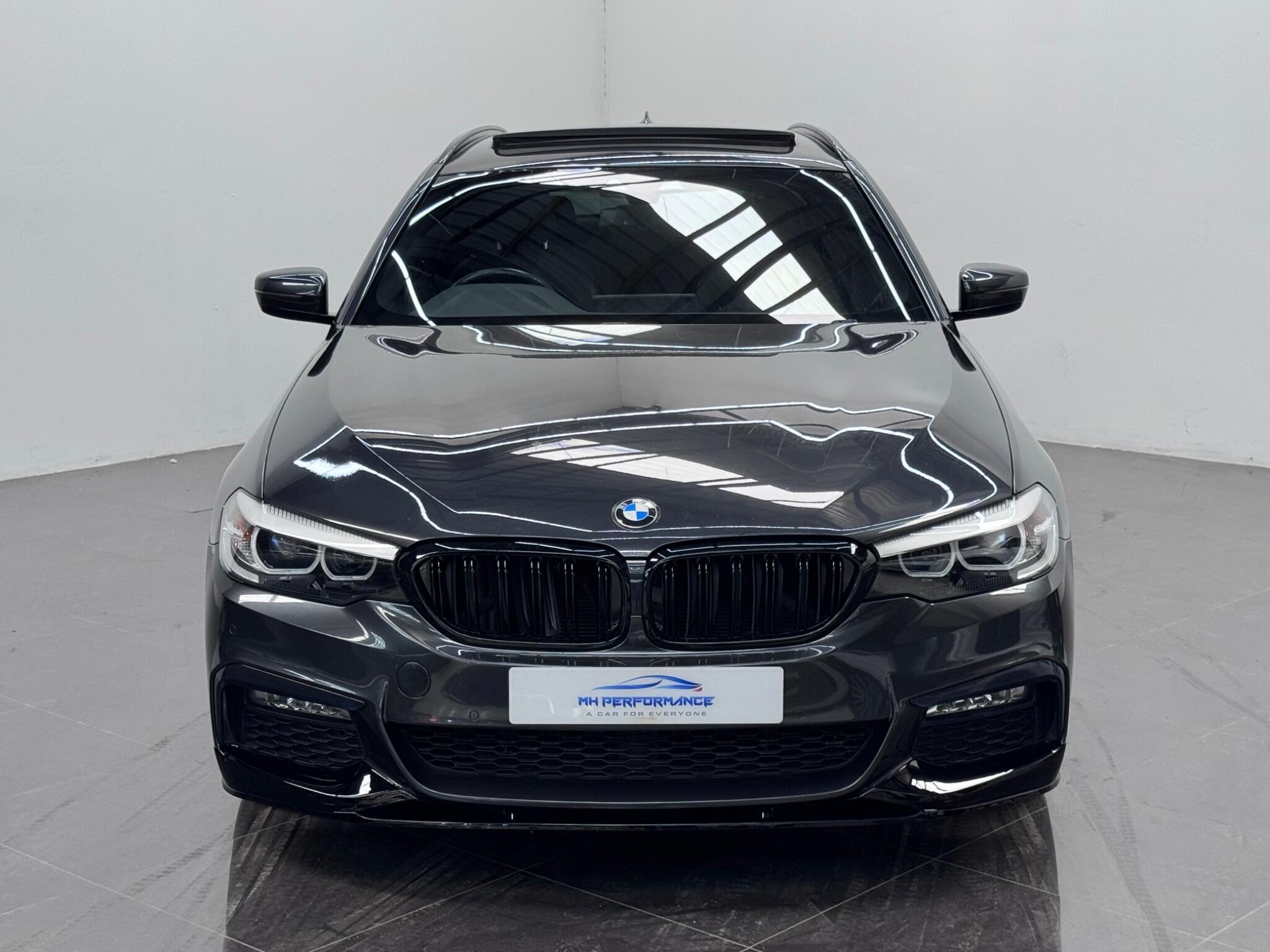 BMW 5 Series view 71