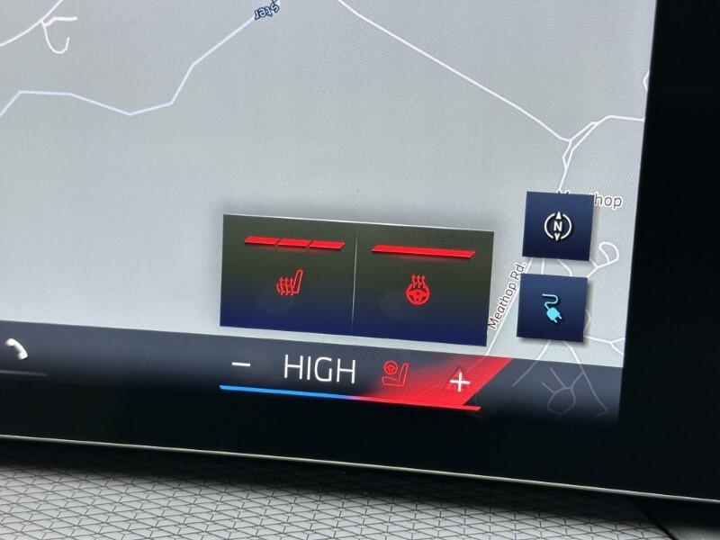 BMW i4 view 28