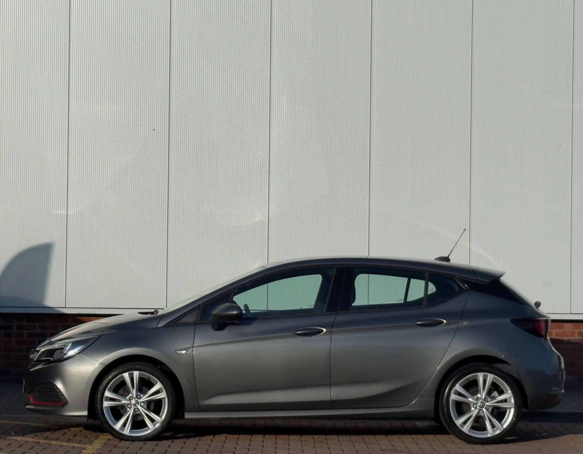 Vauxhall Astra view 8
