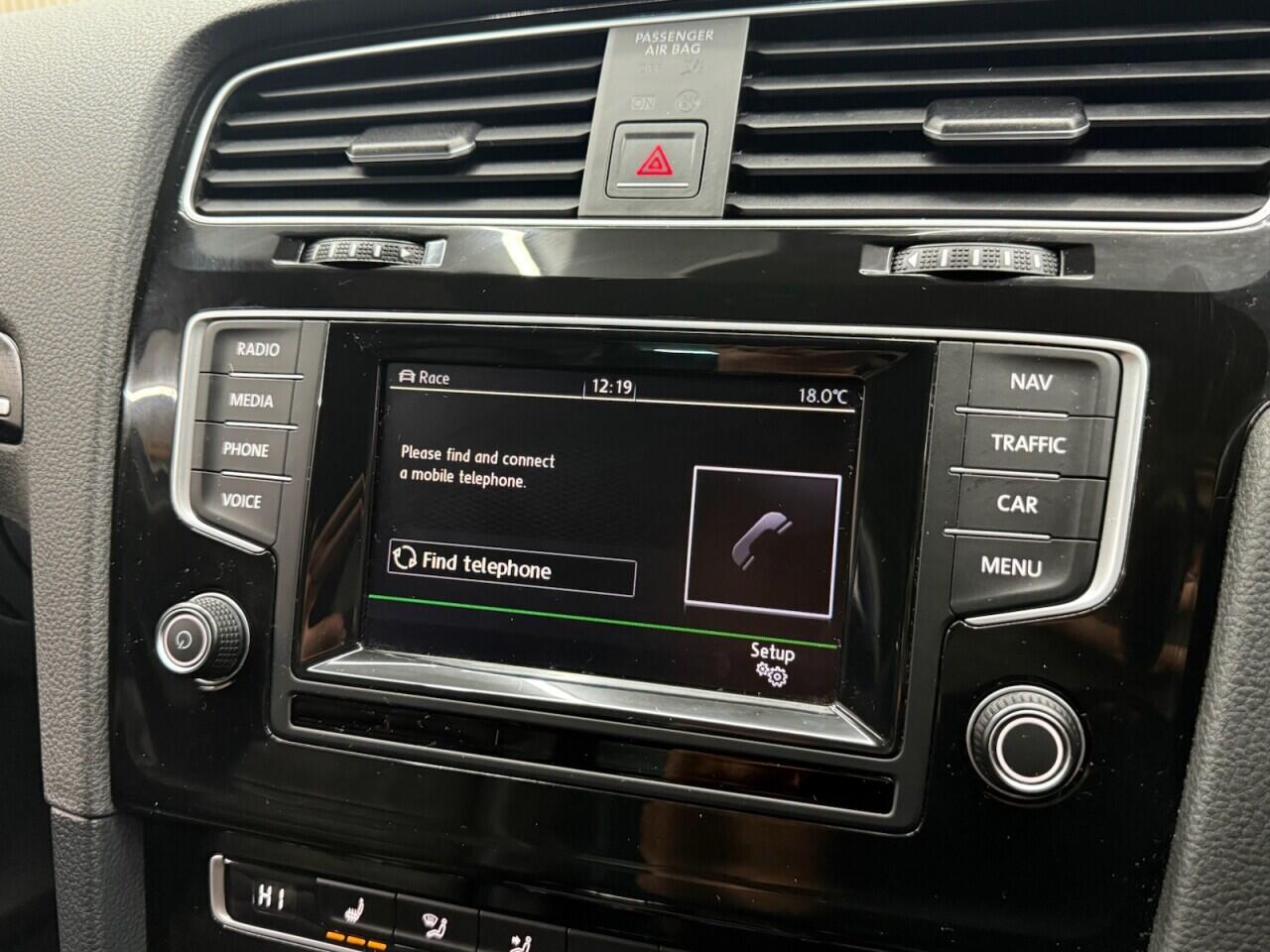 Volkswagen Golf view 17