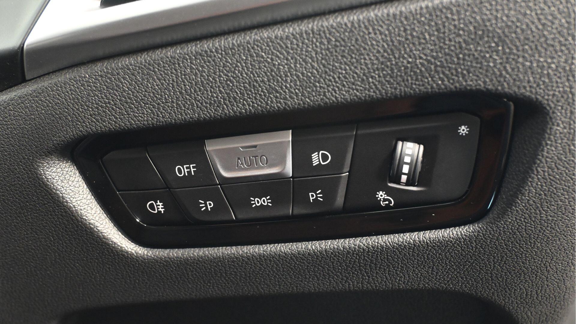 BMW i4 view 35