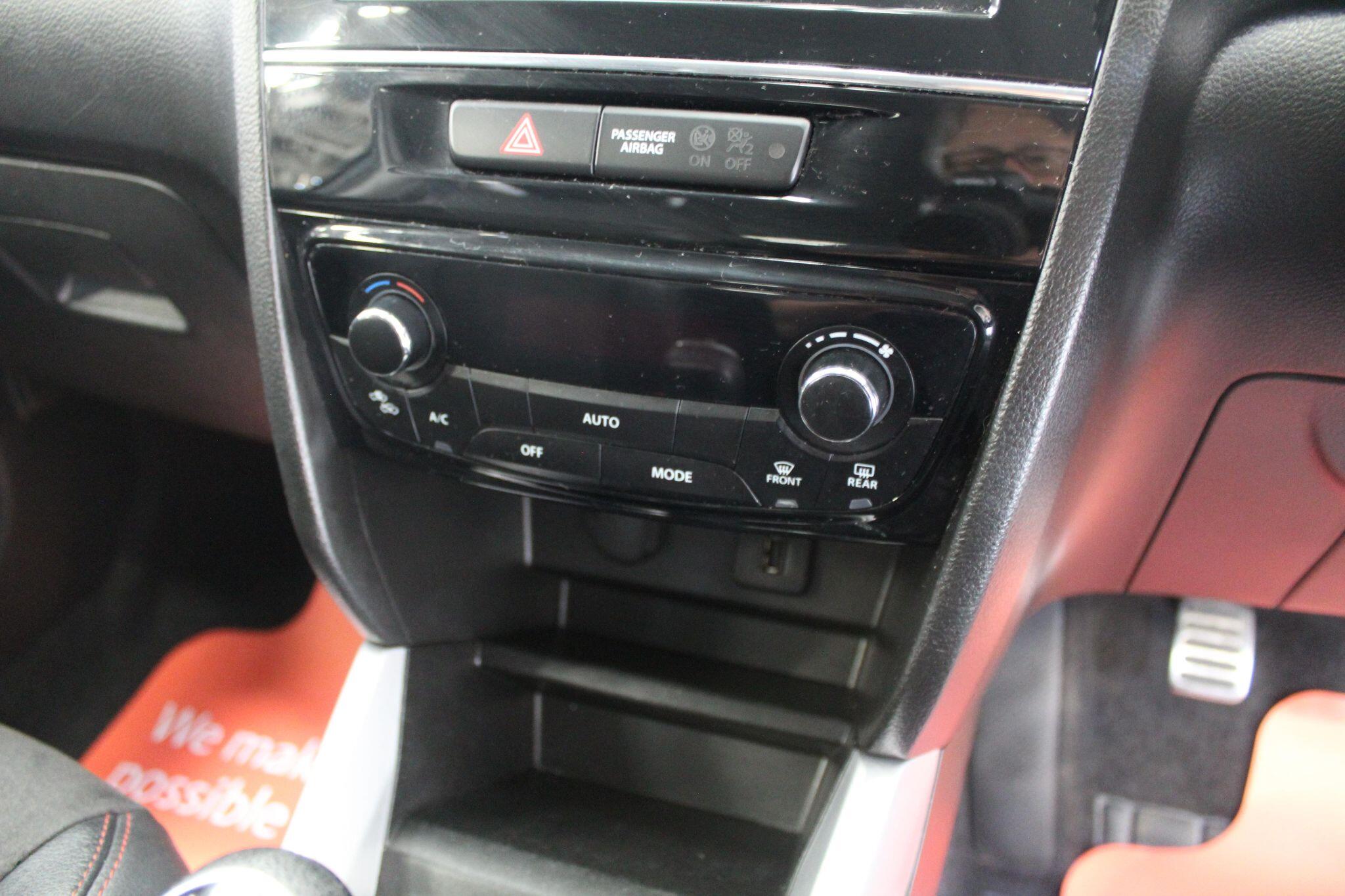 Suzuki Vitara view 40