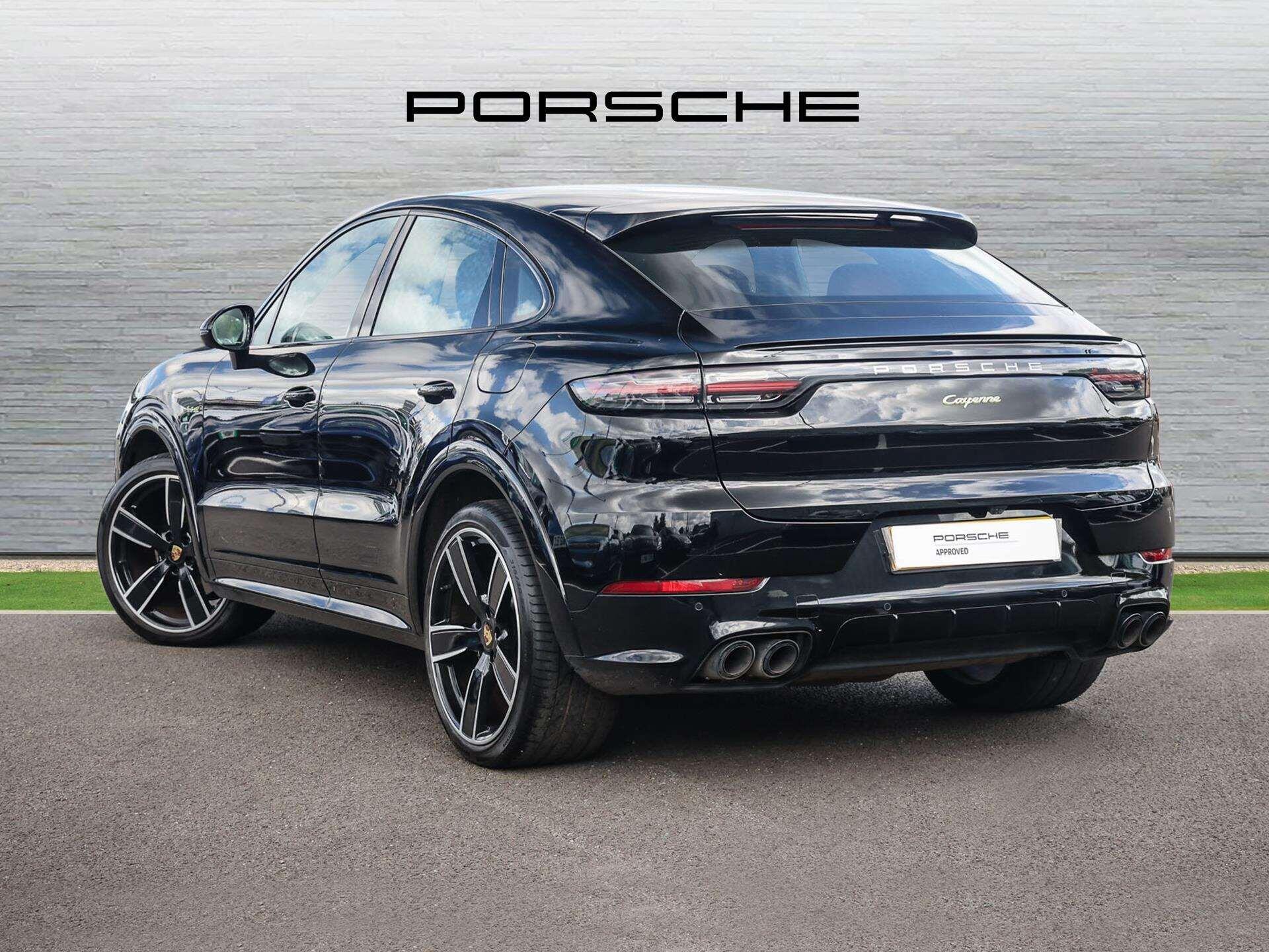 Porsche Cayenne view 4