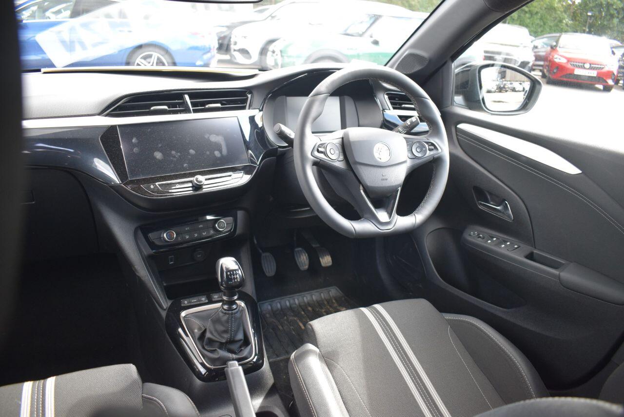 Vauxhall Corsa view 3