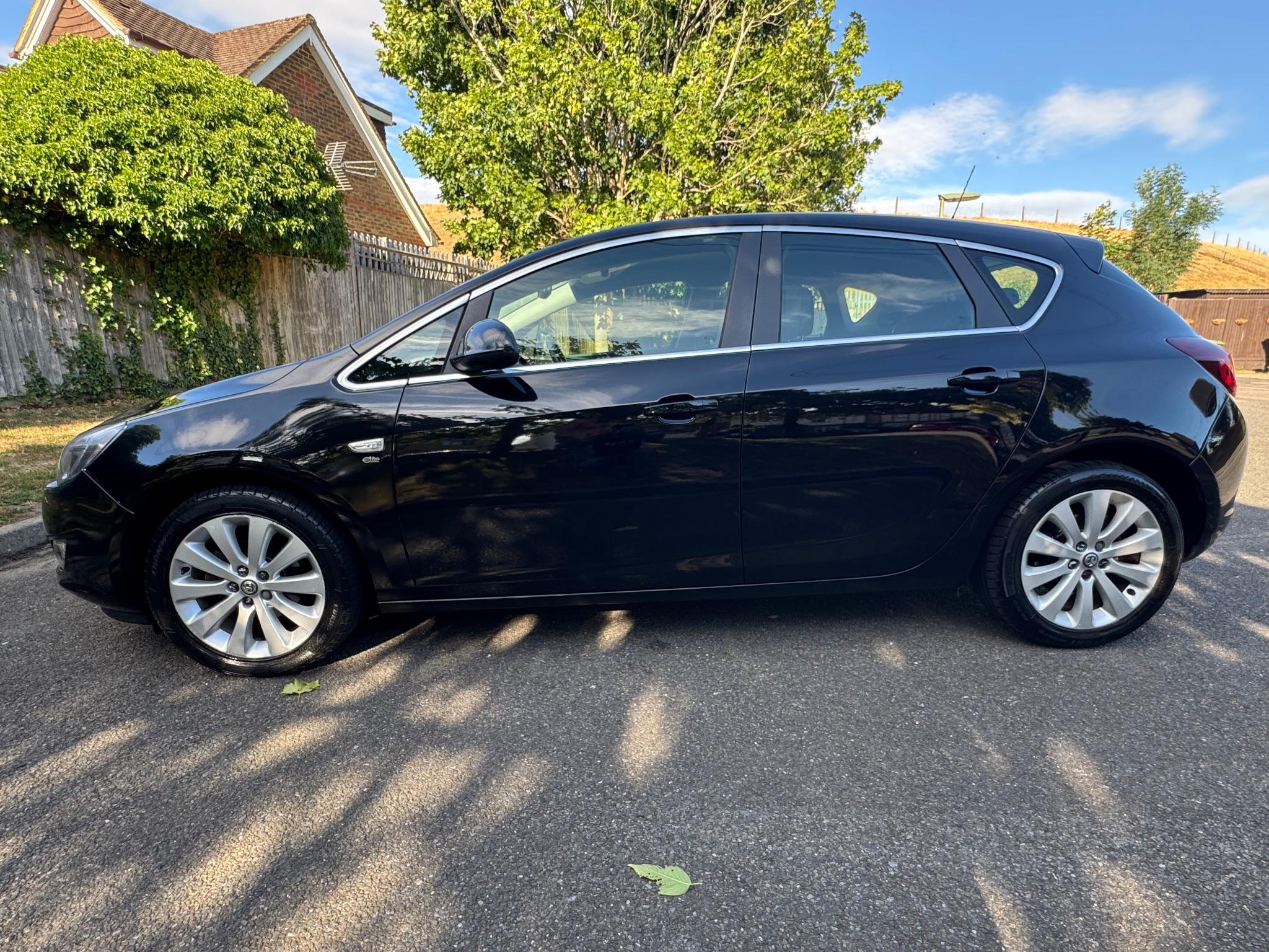 2010 Vauxhall Astra image 20
