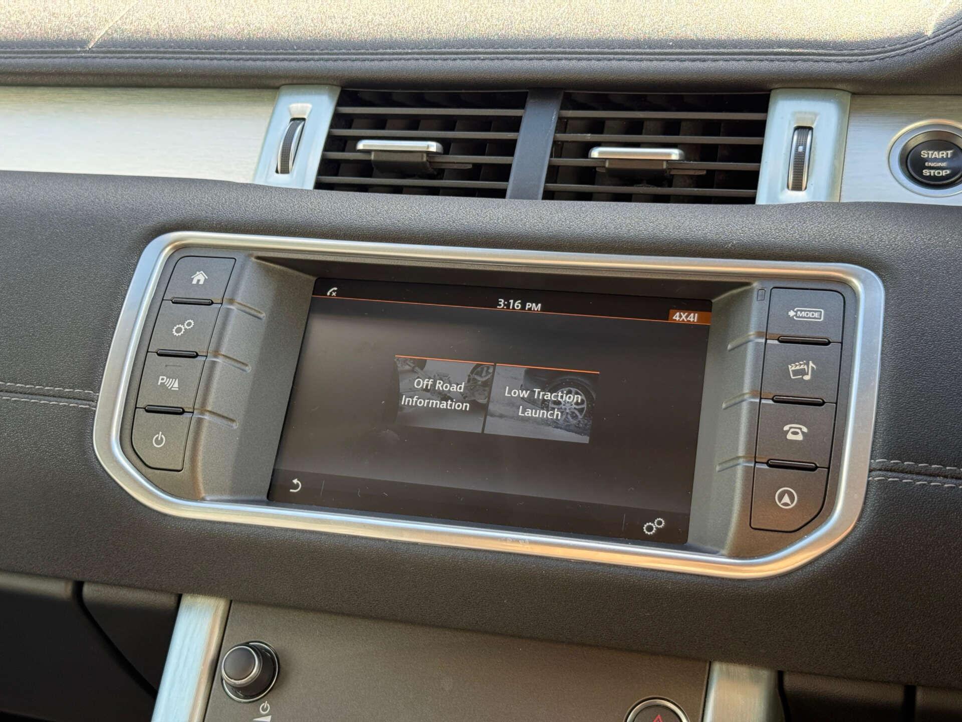 Land Rover Range Rover Evoque view 47