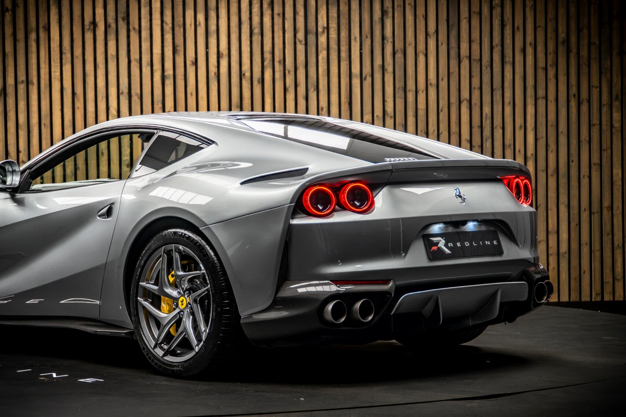 Ferrari 812 view 19