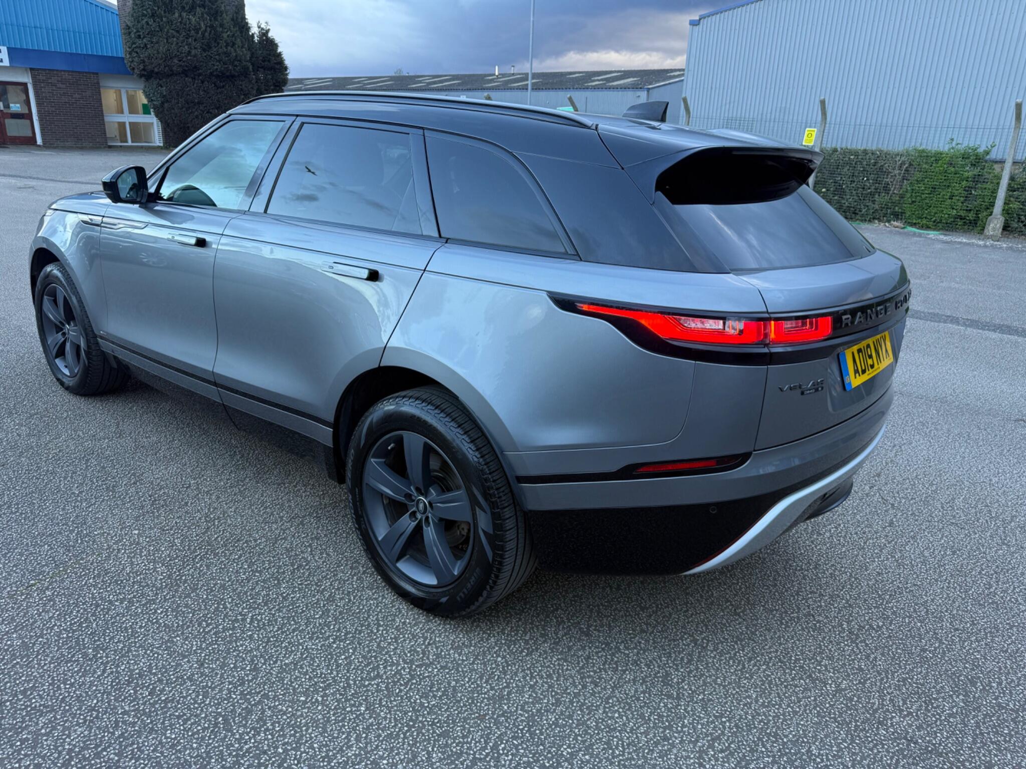 Land Rover Range Rover Velar view 7