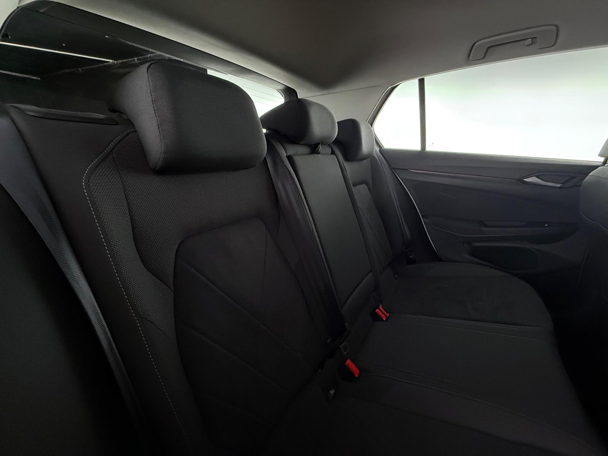 Volkswagen Golf view 32