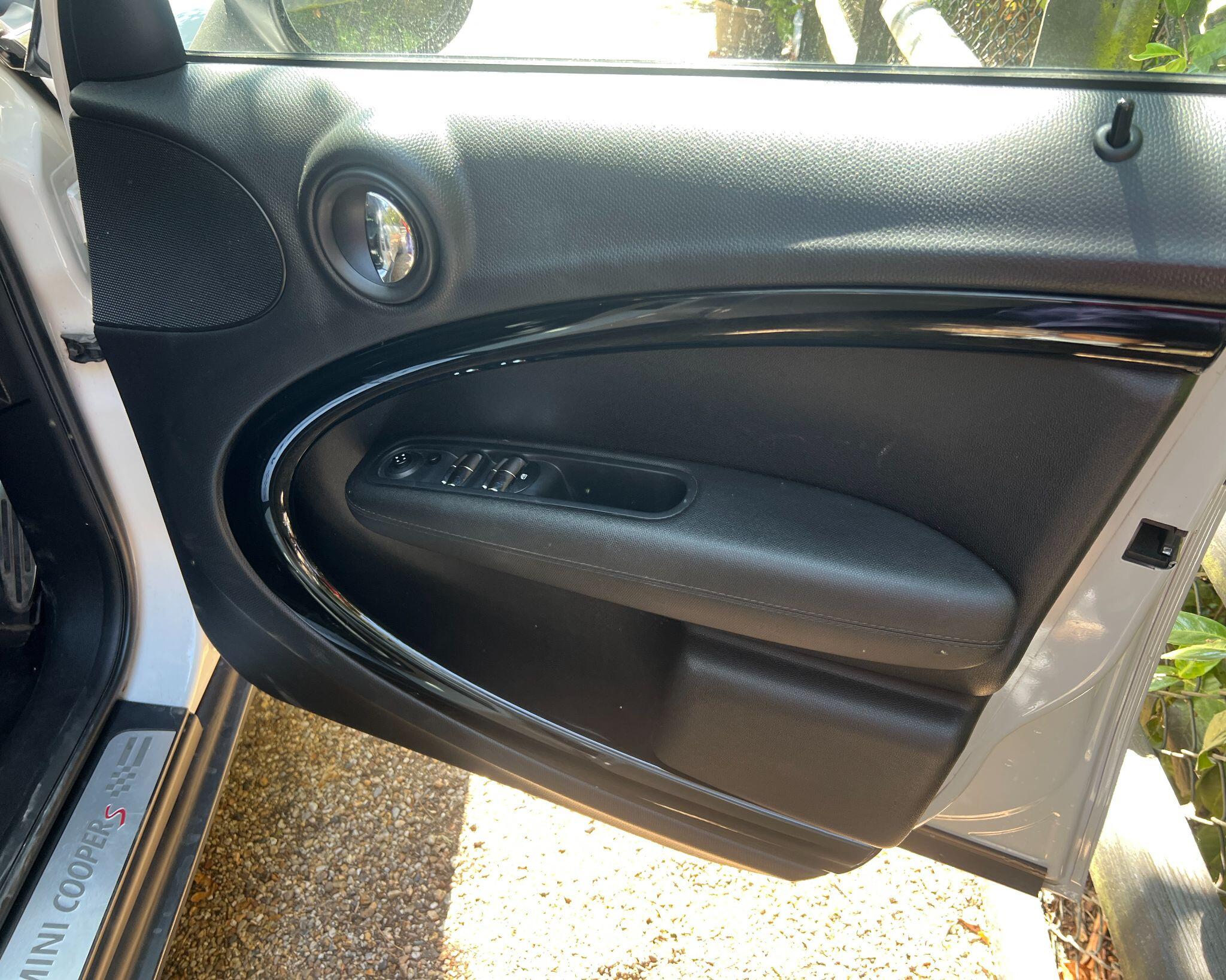 Mini Countryman view 15