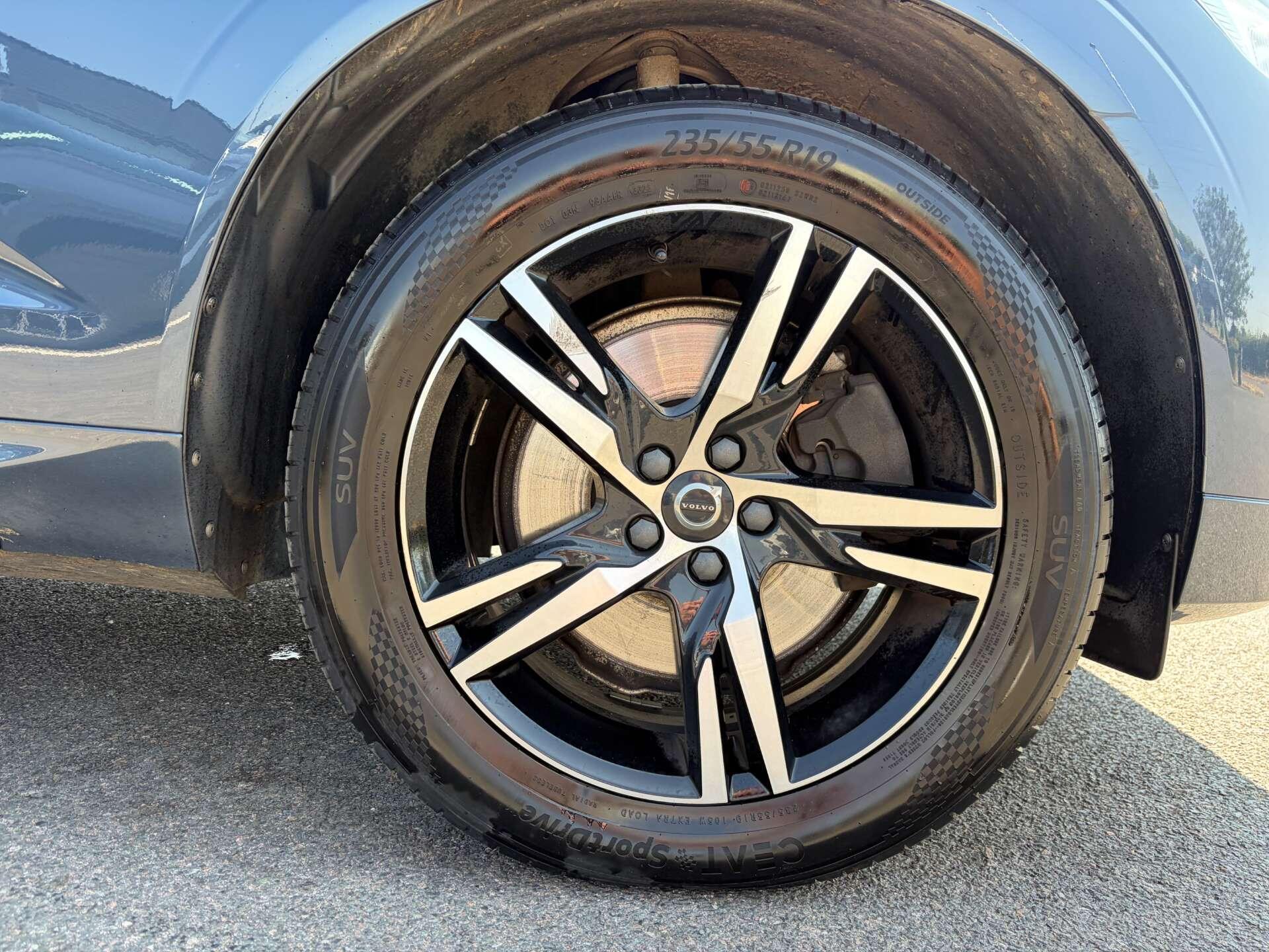 Volvo XC60 view 13