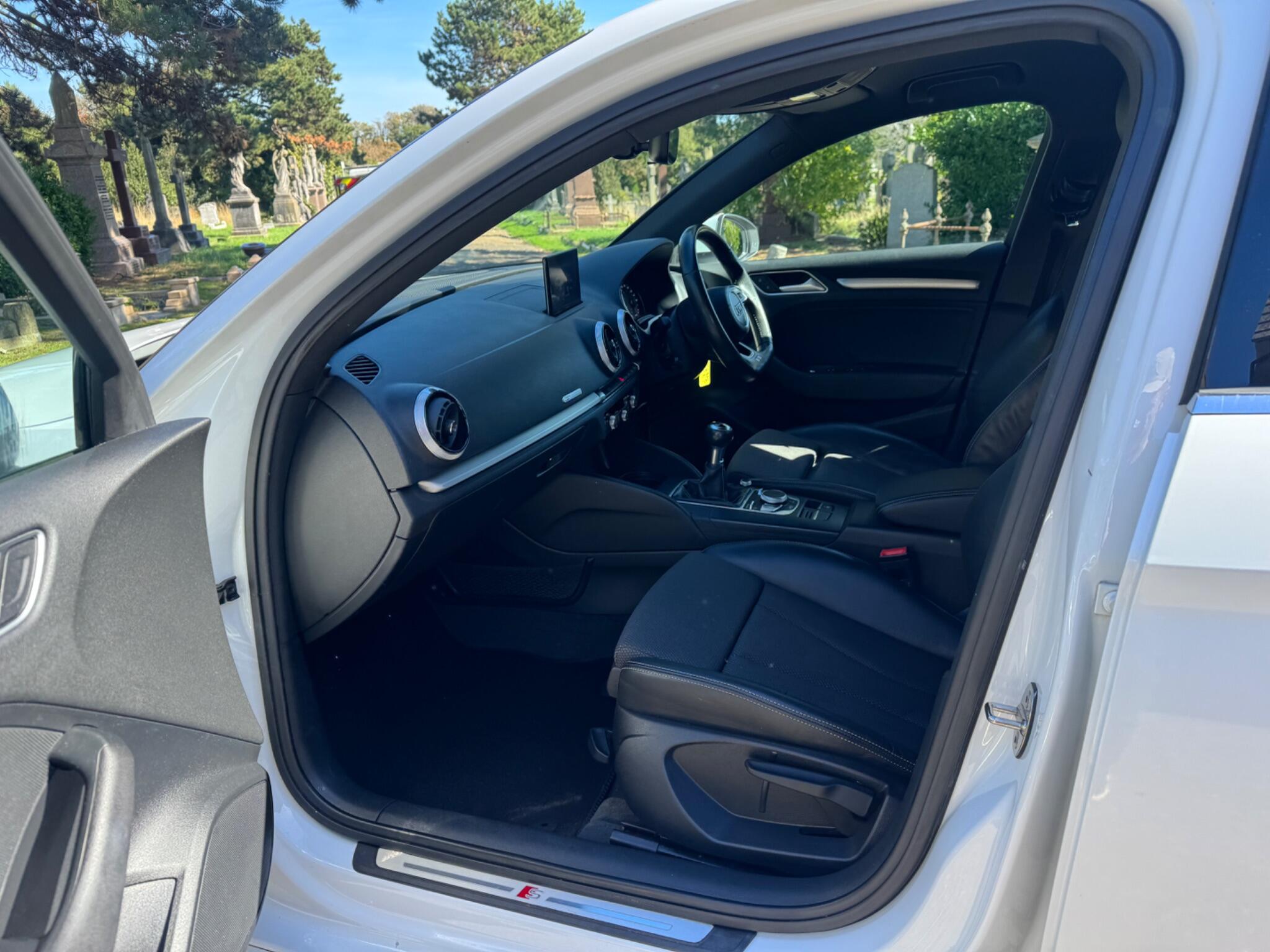 Audi A3 view 60