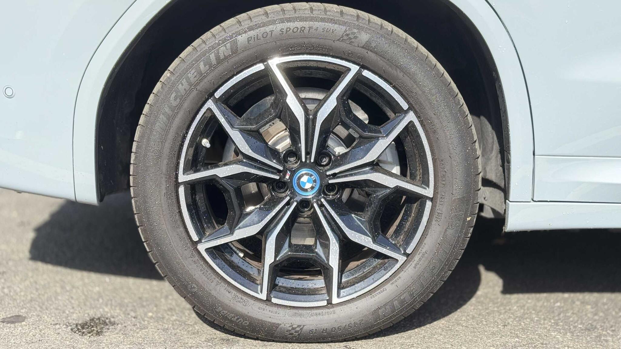 BMW X3 view 4