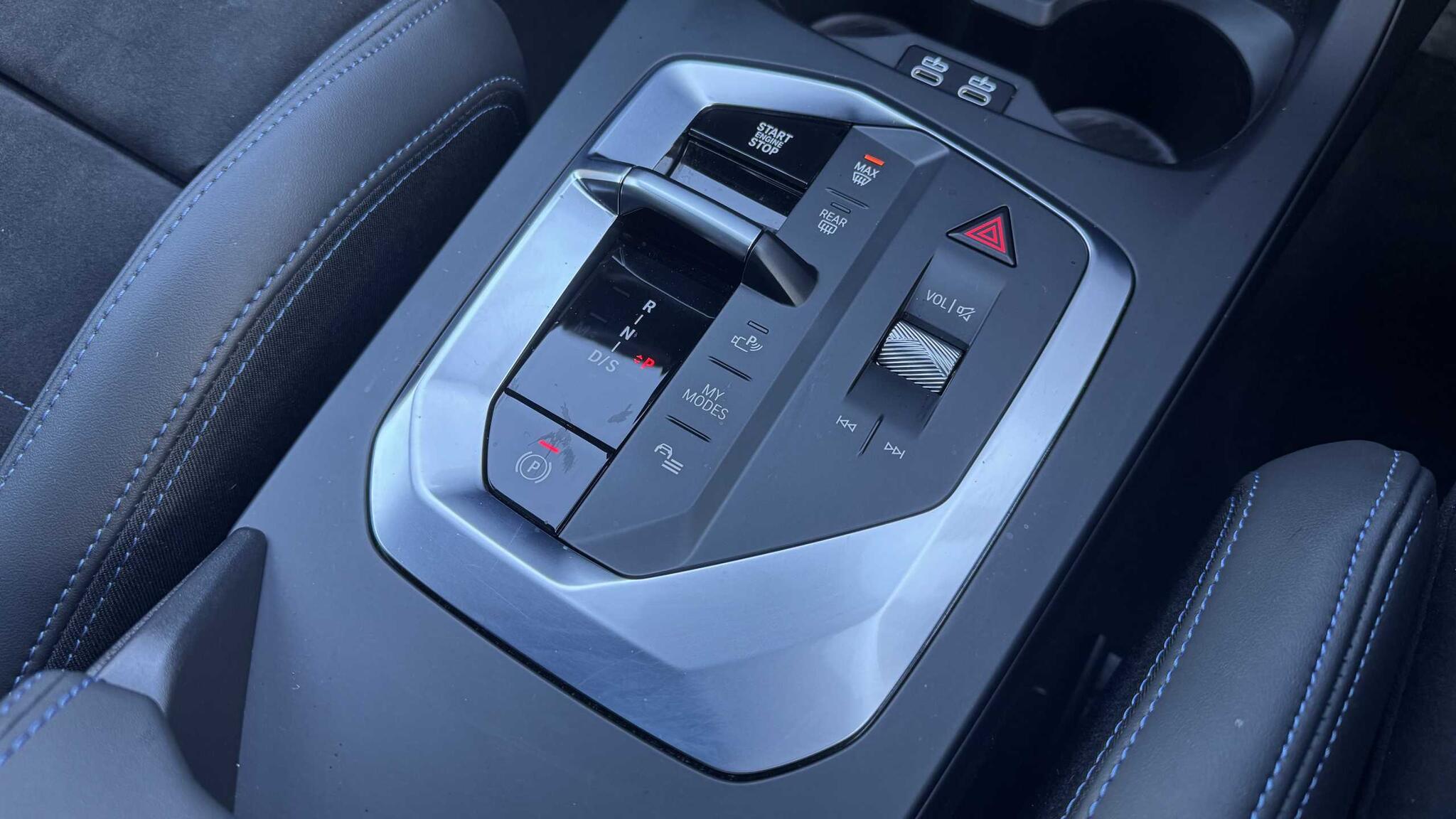 BMW 2 Series view 28